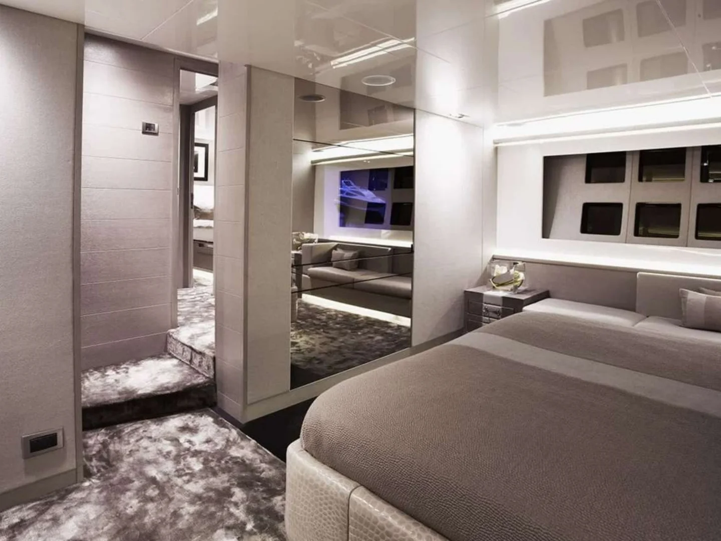 2013 Pearl 75 Yacht - Photo 17