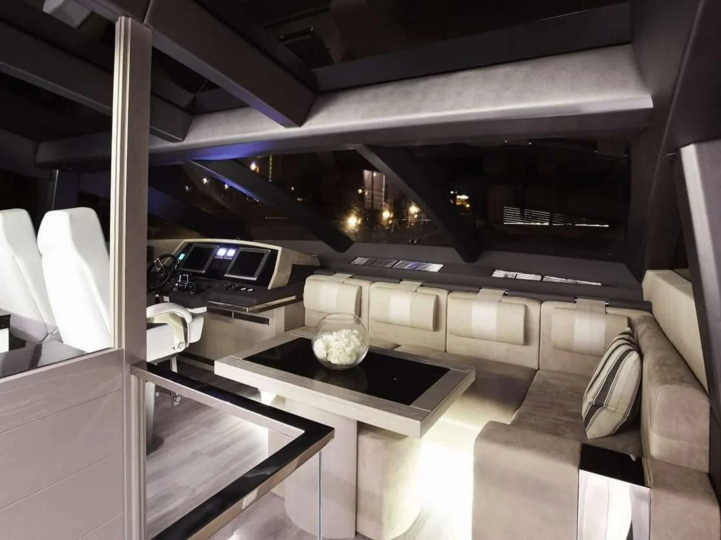 2013 Pearl 75 Yacht - Photo 12