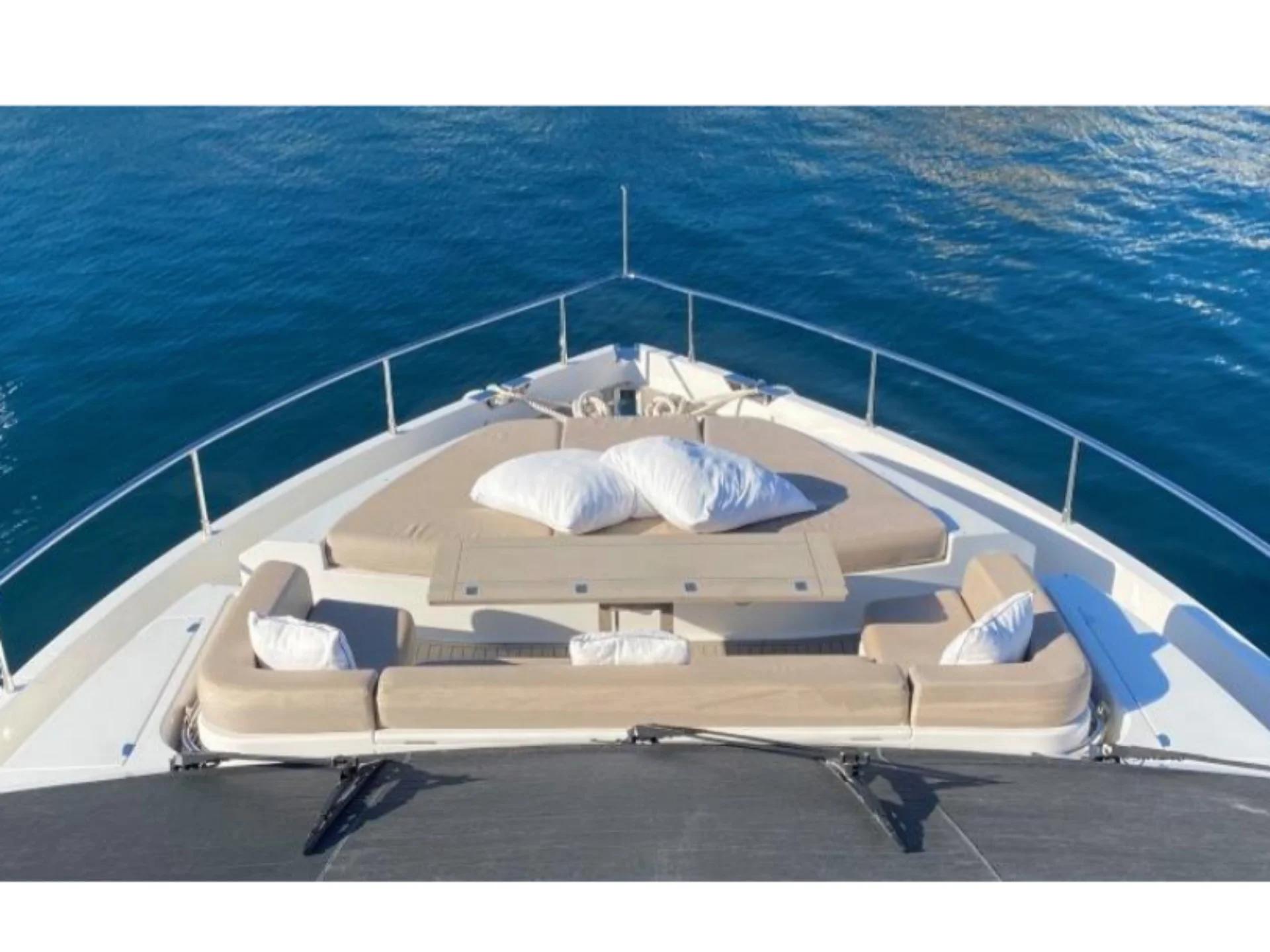 2013 Pearl 75 Yacht - Photo 6