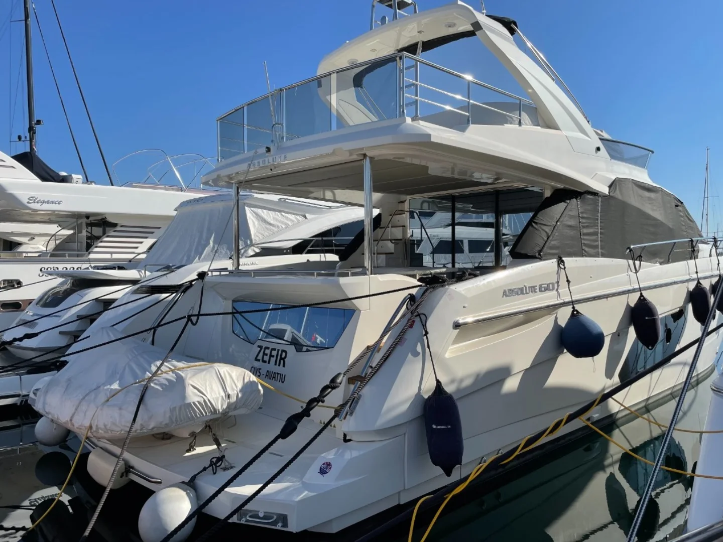 Absolute 60 Fly yacht 2017 for sale 