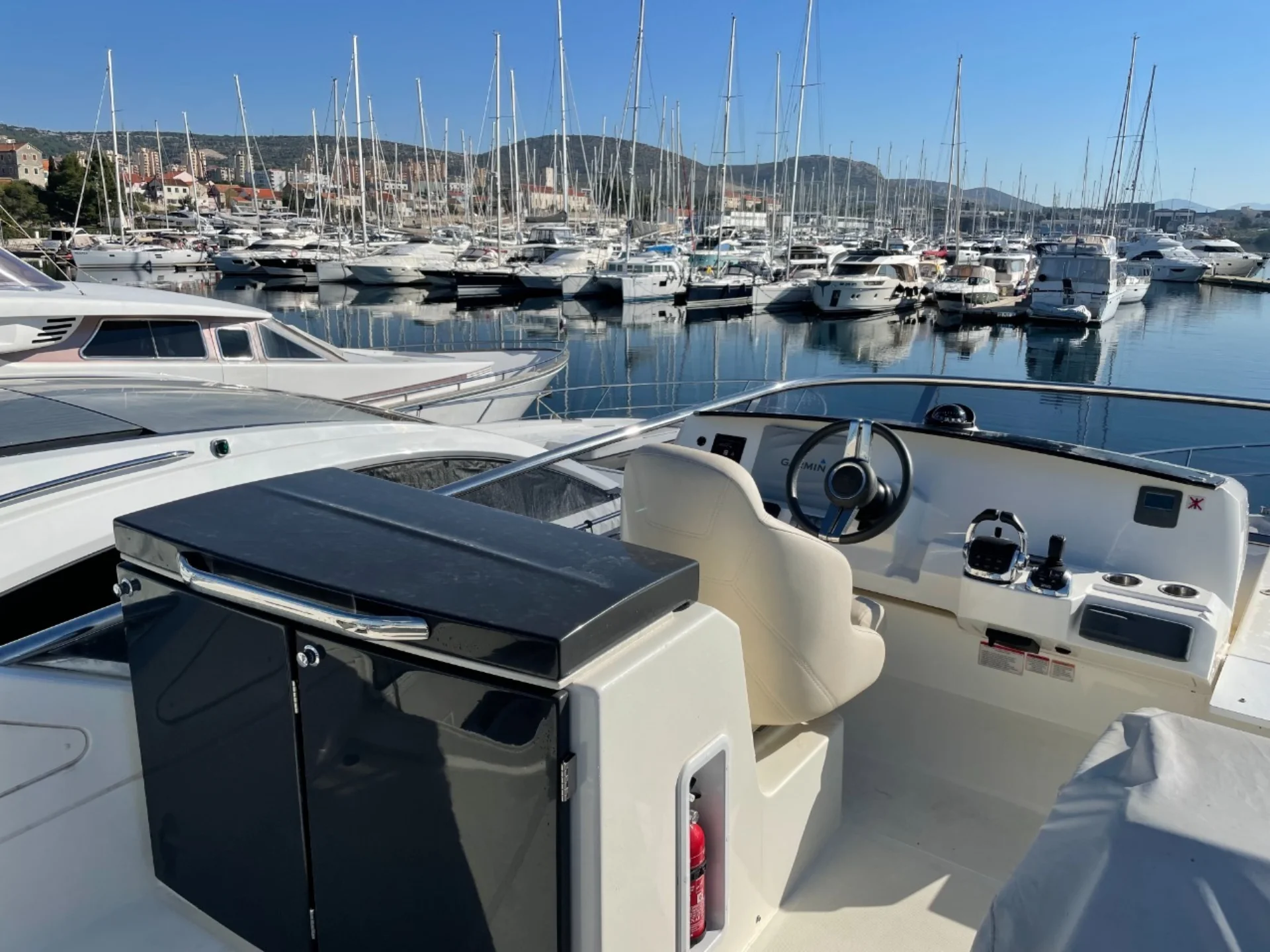 Absolute 60 Fly yacht 2017 for sale  - Photo 3