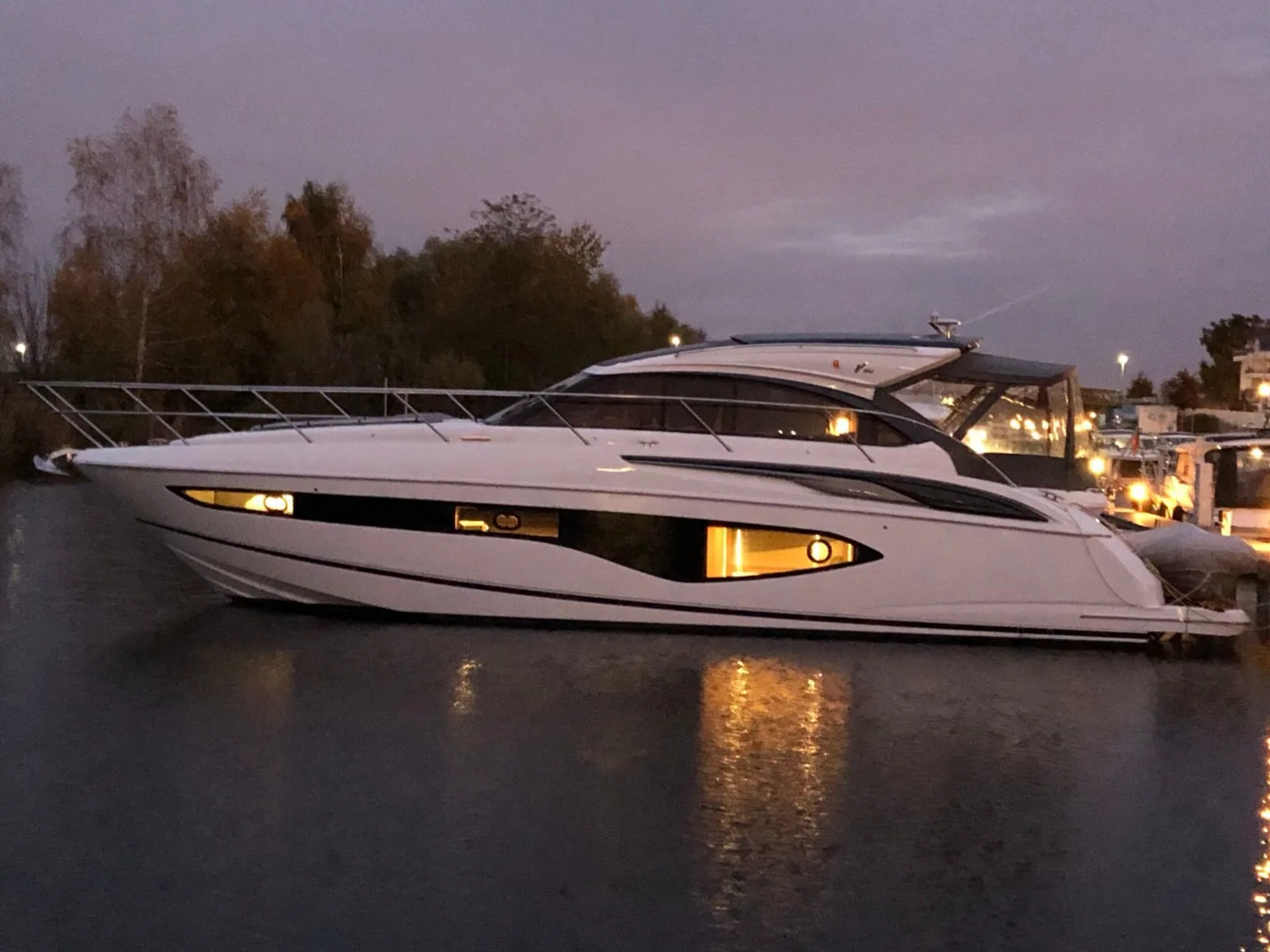 2018 Princess V50 Yacht