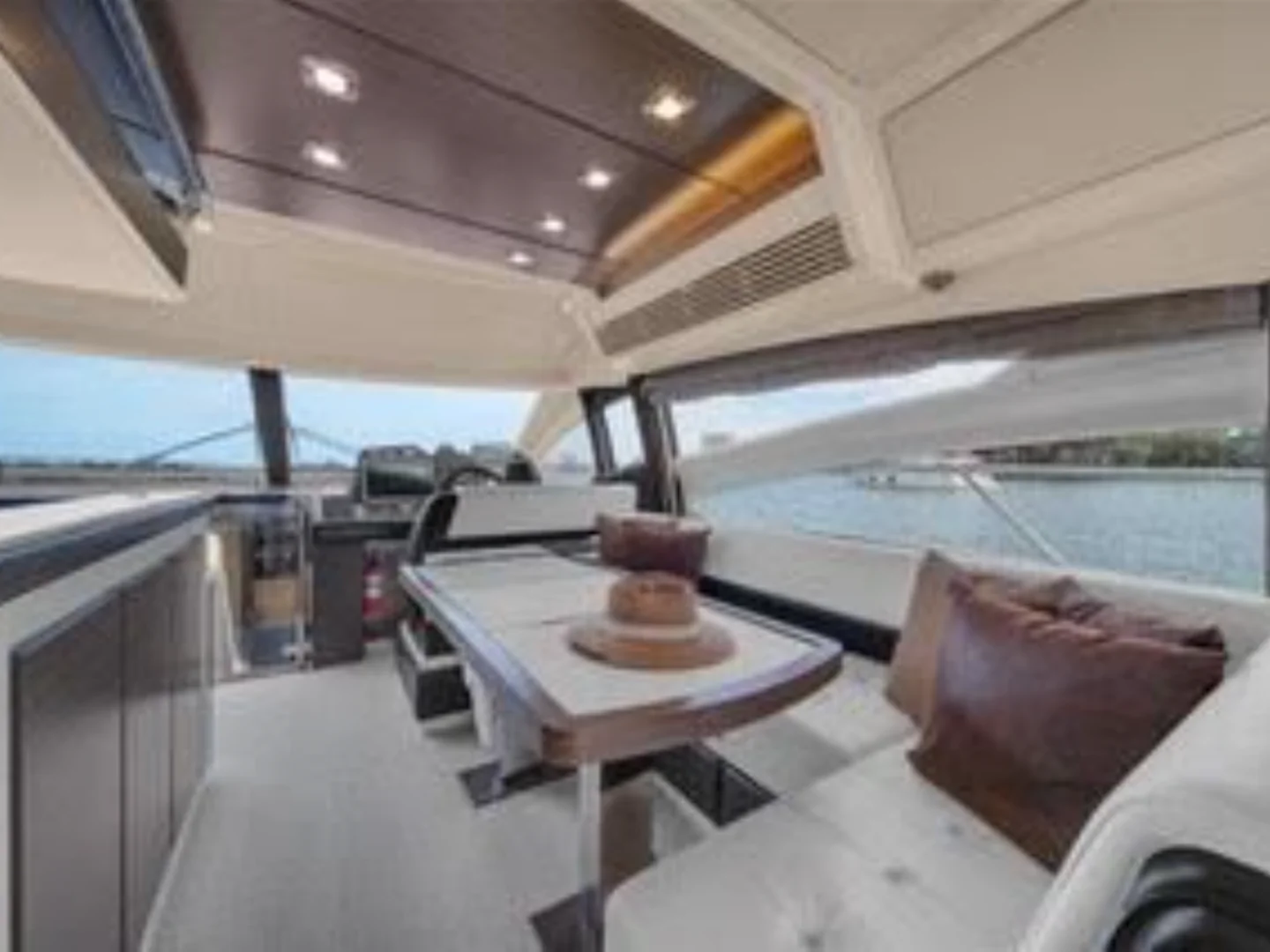2014 Azimut 64 Flybridge Yacht - Photo 27