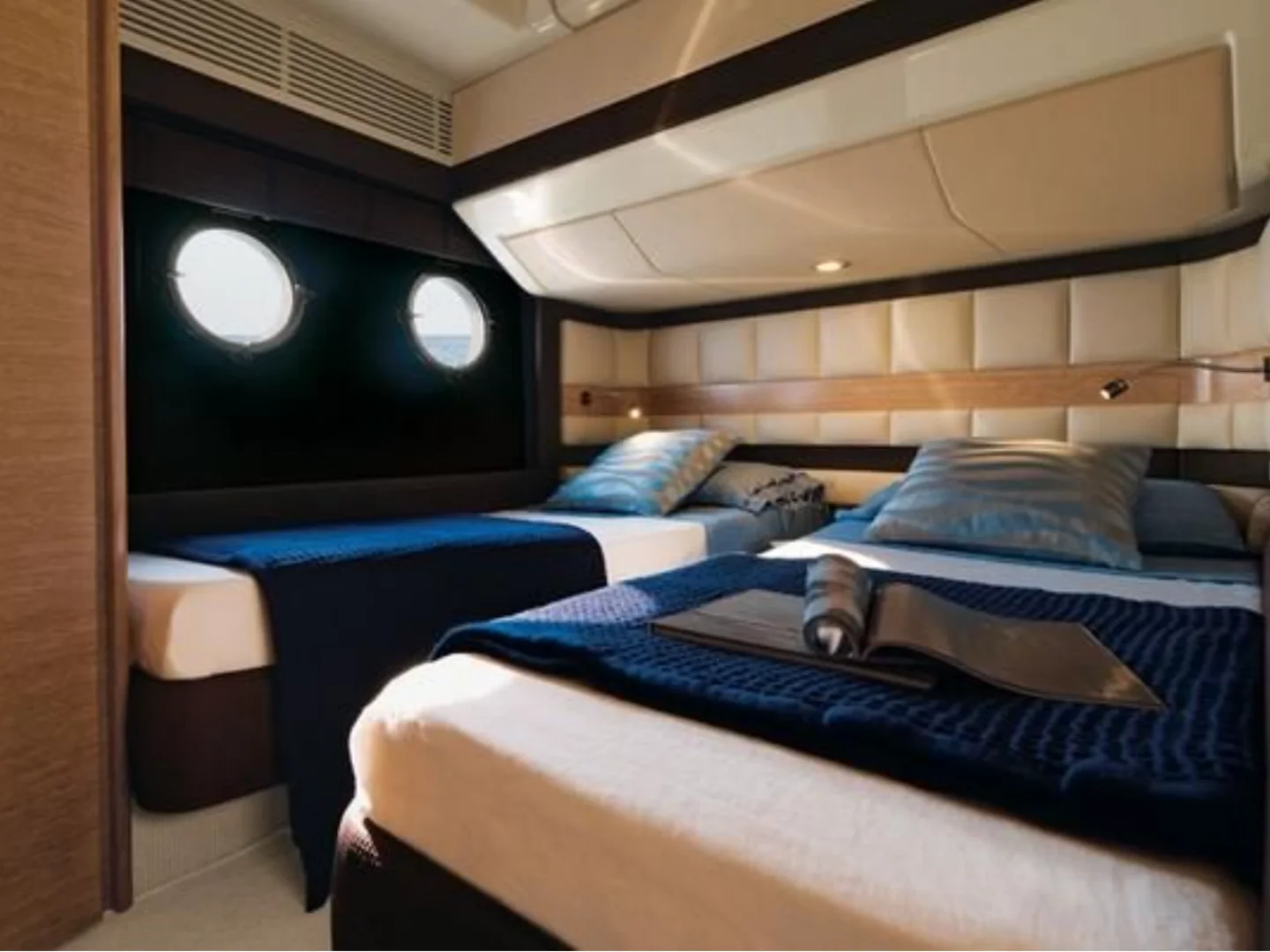 2014 Azimut 64 Flybridge Yacht - Photo 30