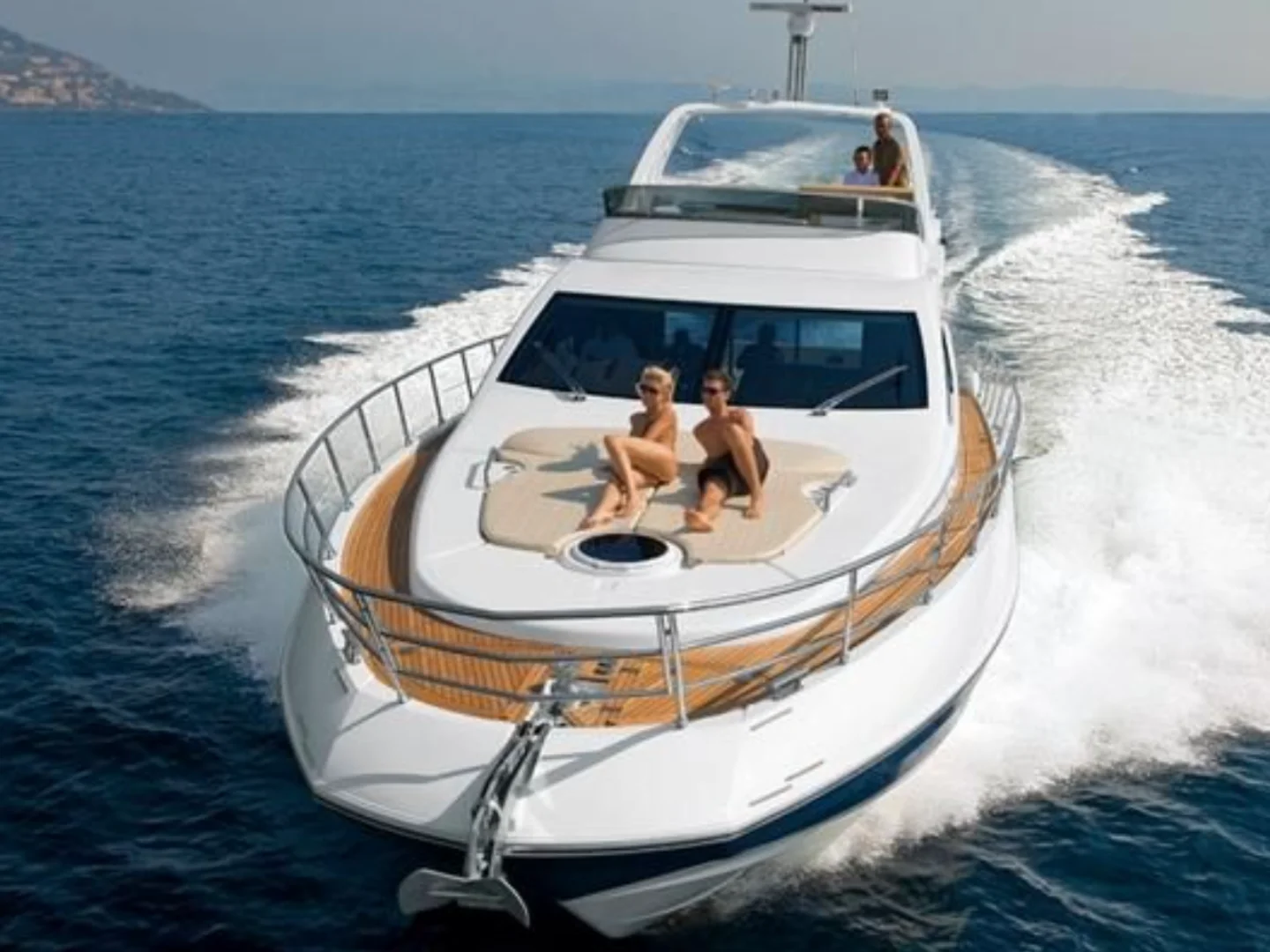 2014 Azimut 64 Flybridge Yacht - Photo 4