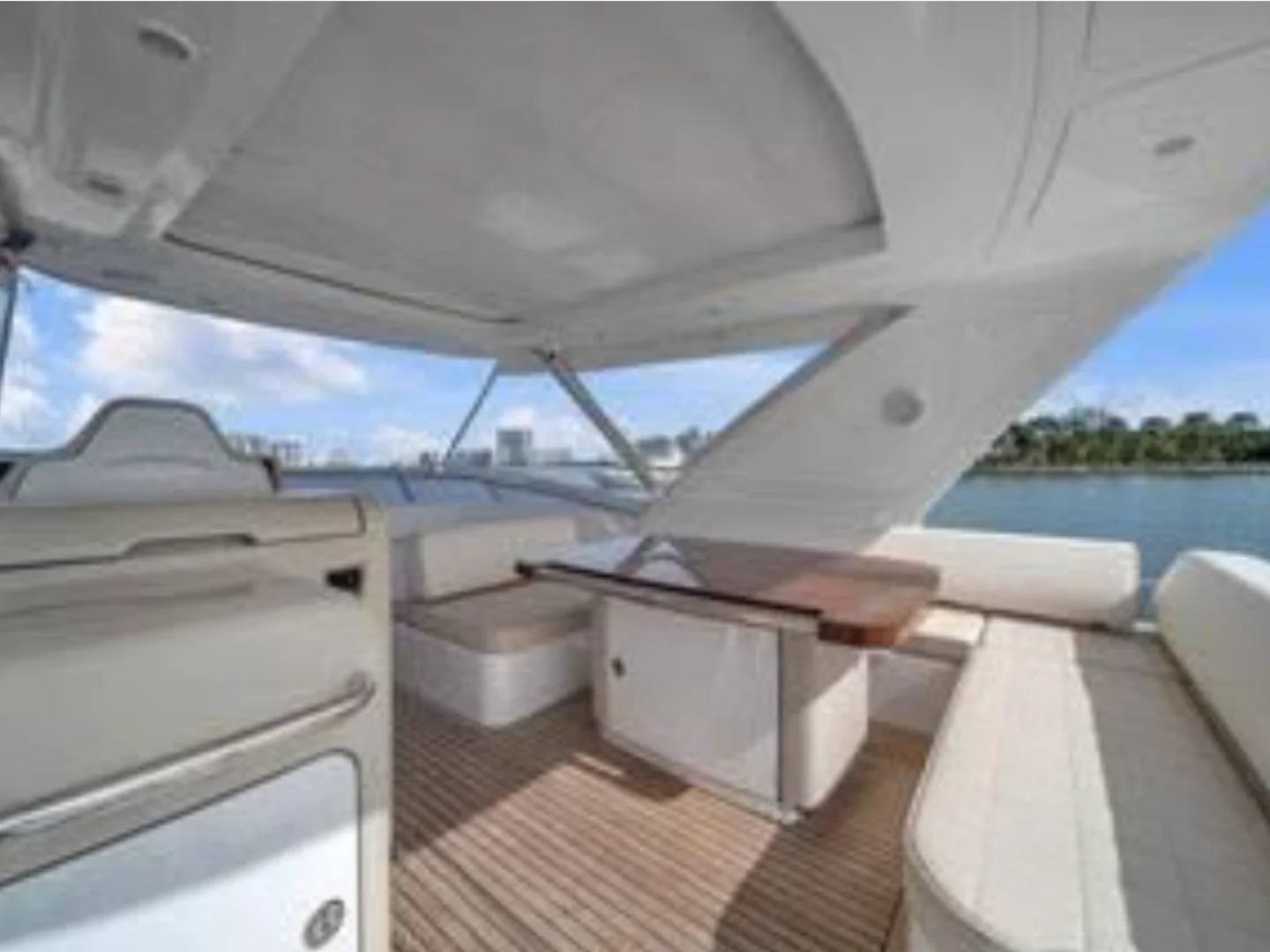 2014 Azimut 64 Flybridge Yacht - Photo 9