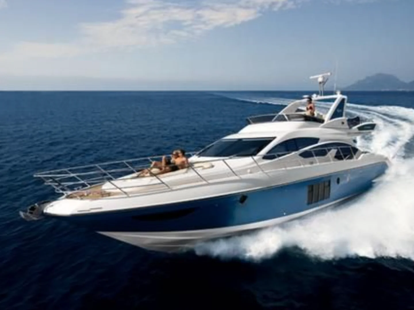 2014 Azimut 64 Flybridge Yacht - Photo 2