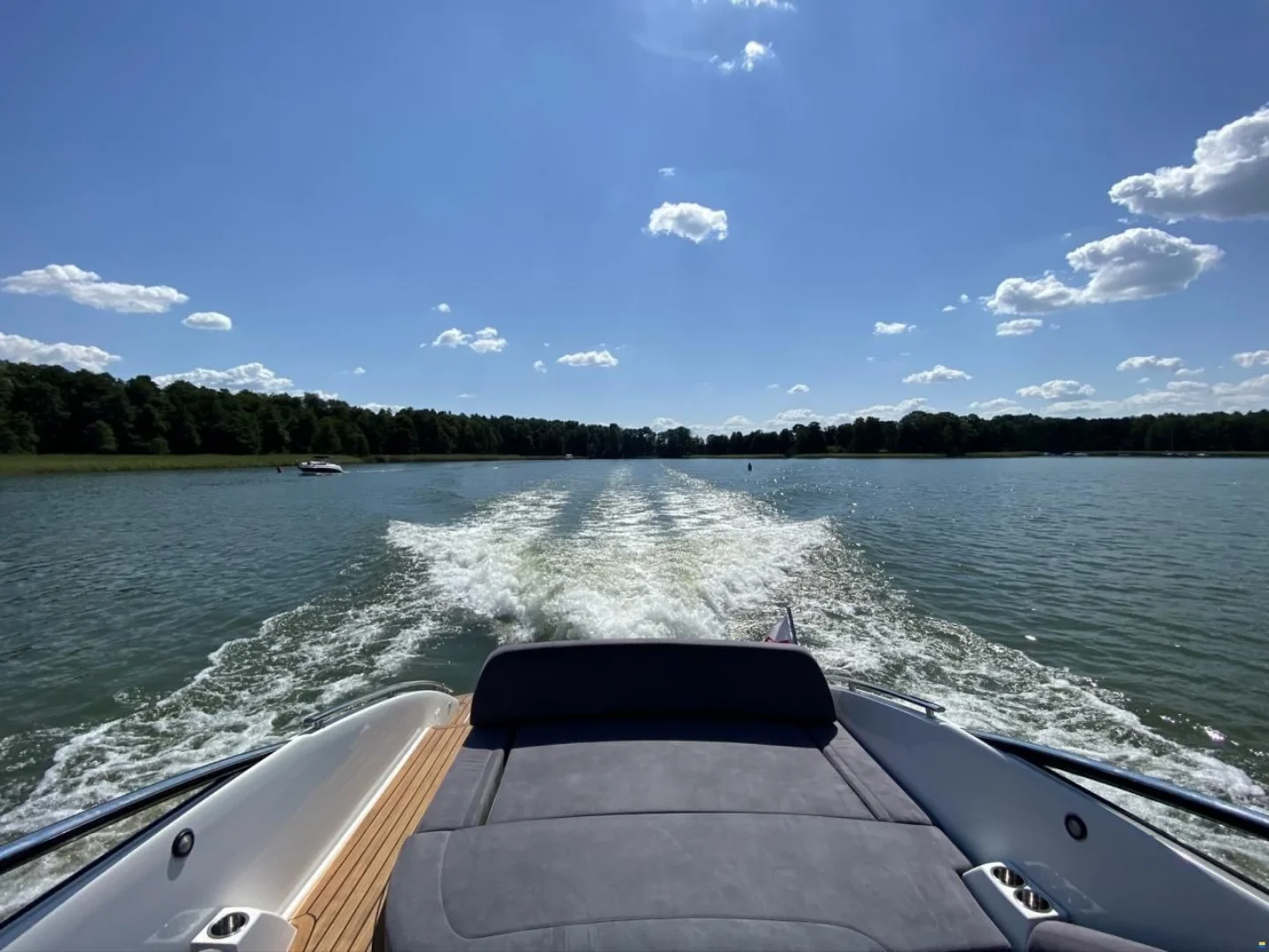 2016 Windy Coho 29 Yacht - Photo 3