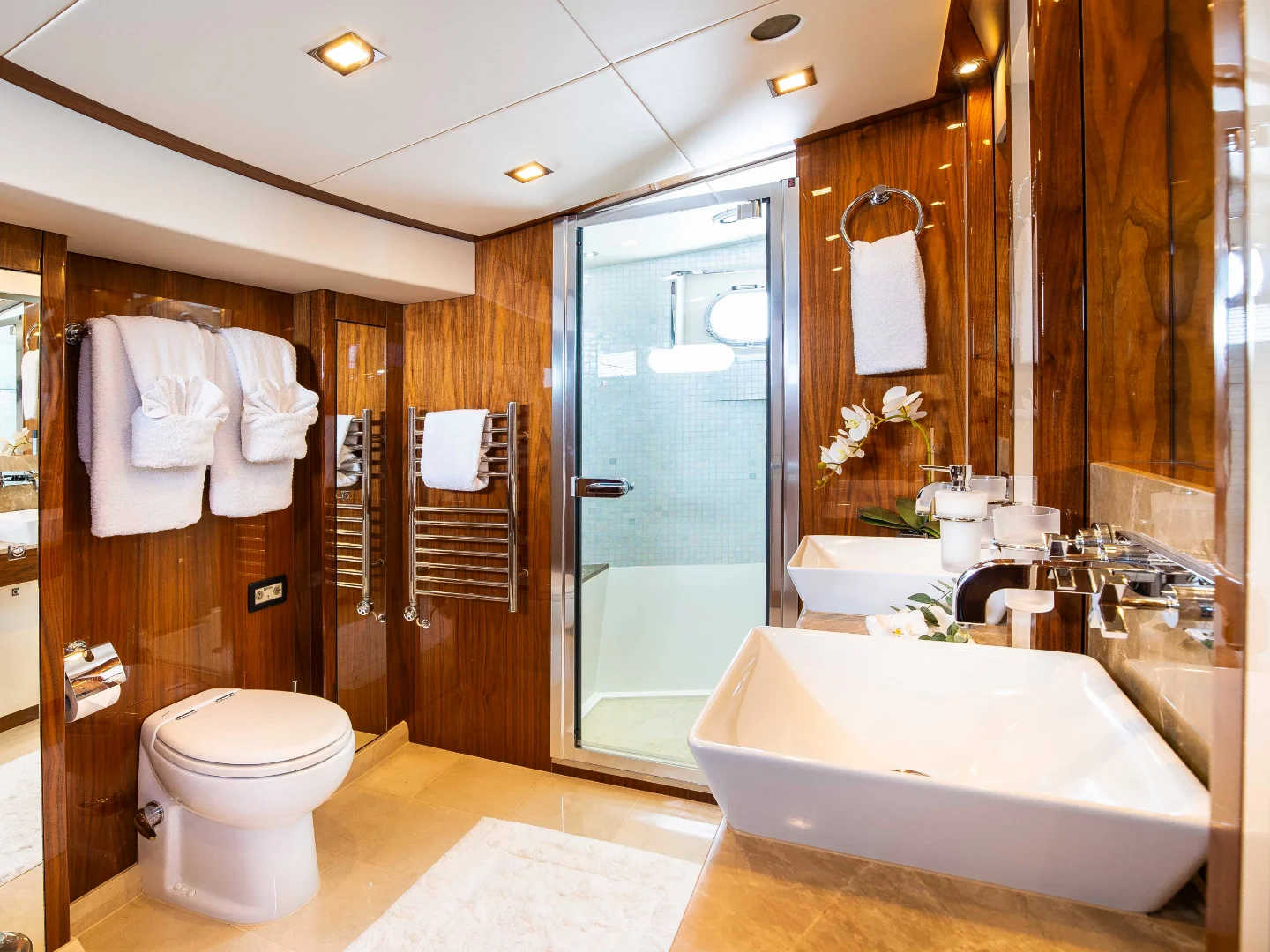 Sunseeker 30 Meter Yacht 2011 for Sale - Photo 17