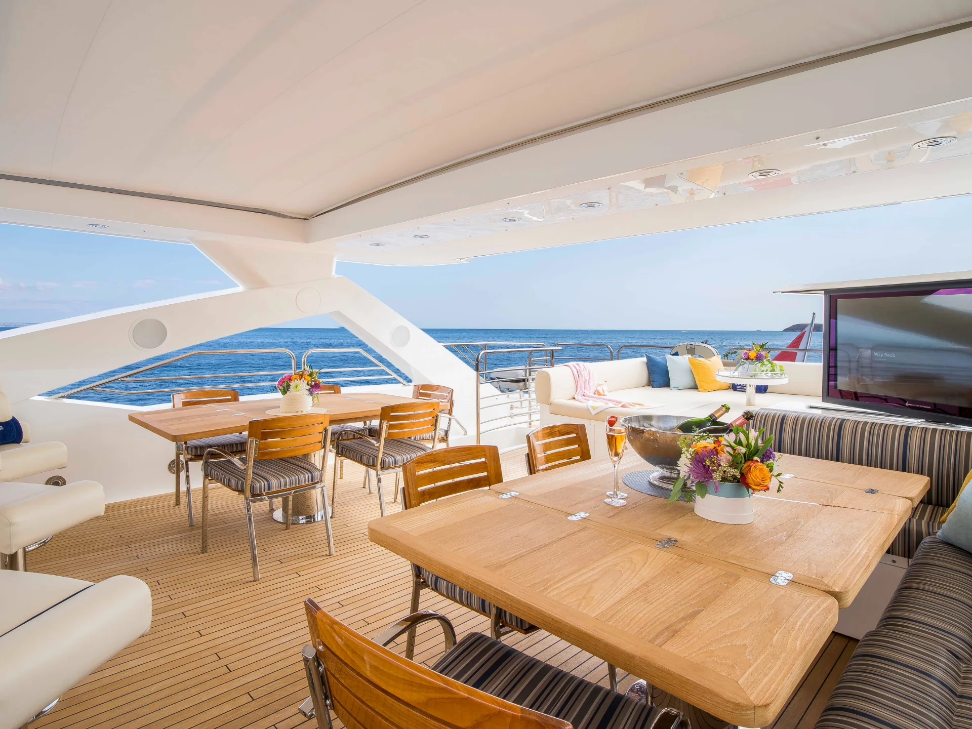 Sunseeker 30 Meter Yacht 2011 for Sale - Photo 7