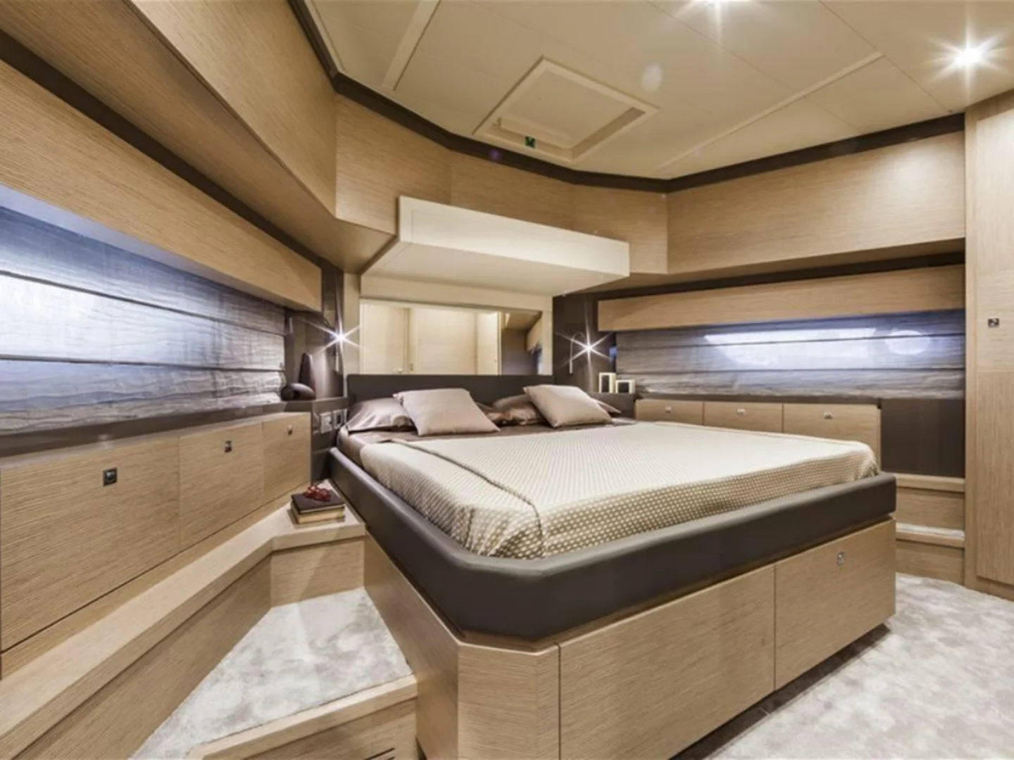 2015 Ferretti 750 Yacht For Sale - Photo 15