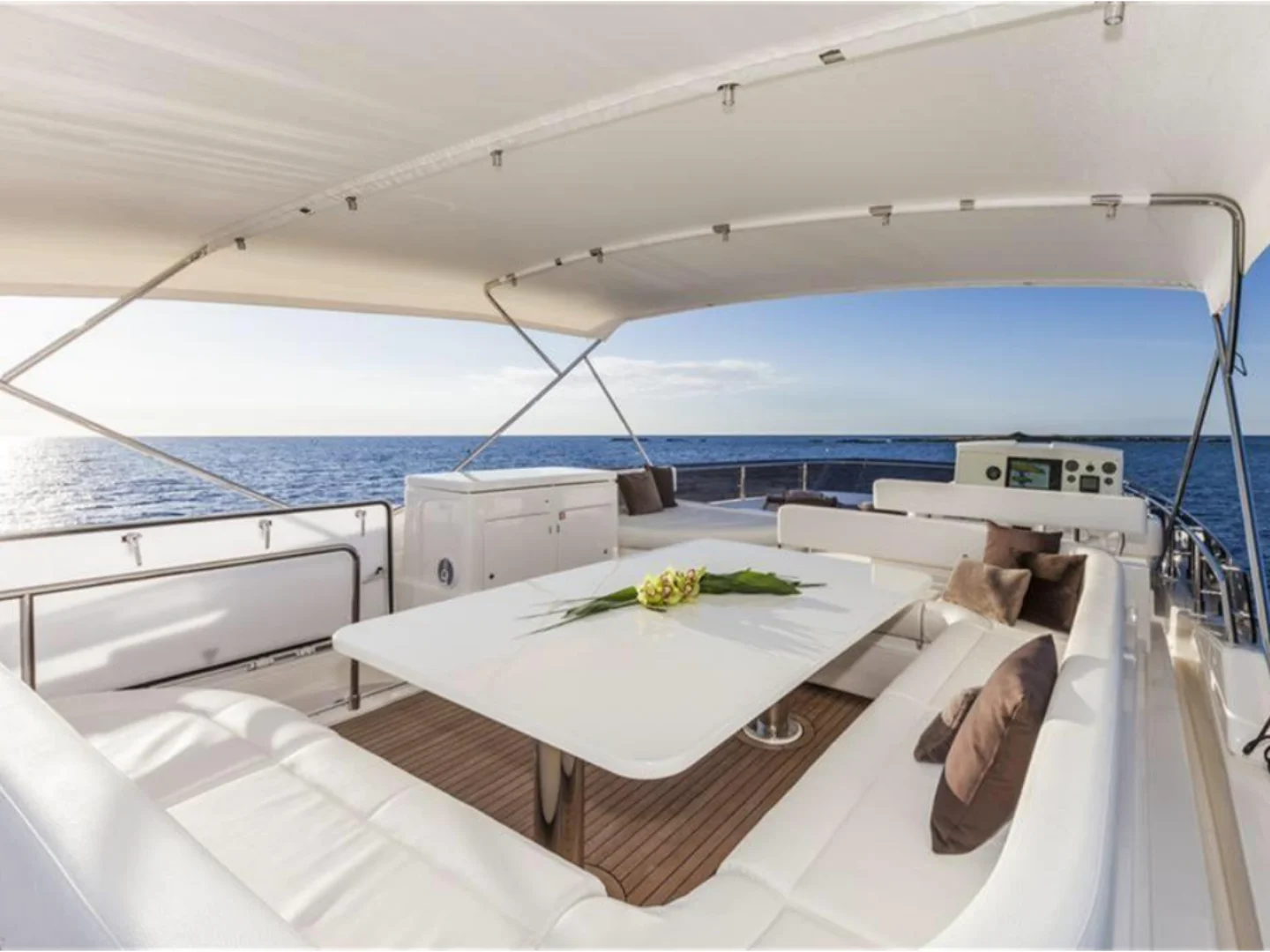 2015 Ferretti 750 Yacht For Sale - Photo 16