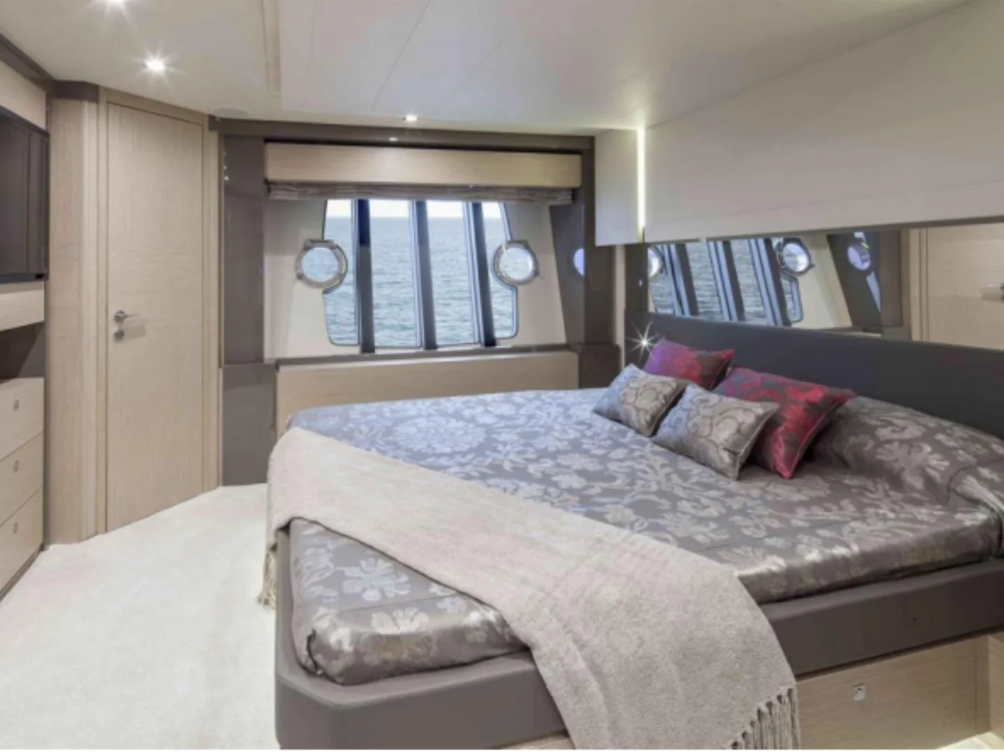 2015 Ferretti 750 Yacht For Sale - Photo 10