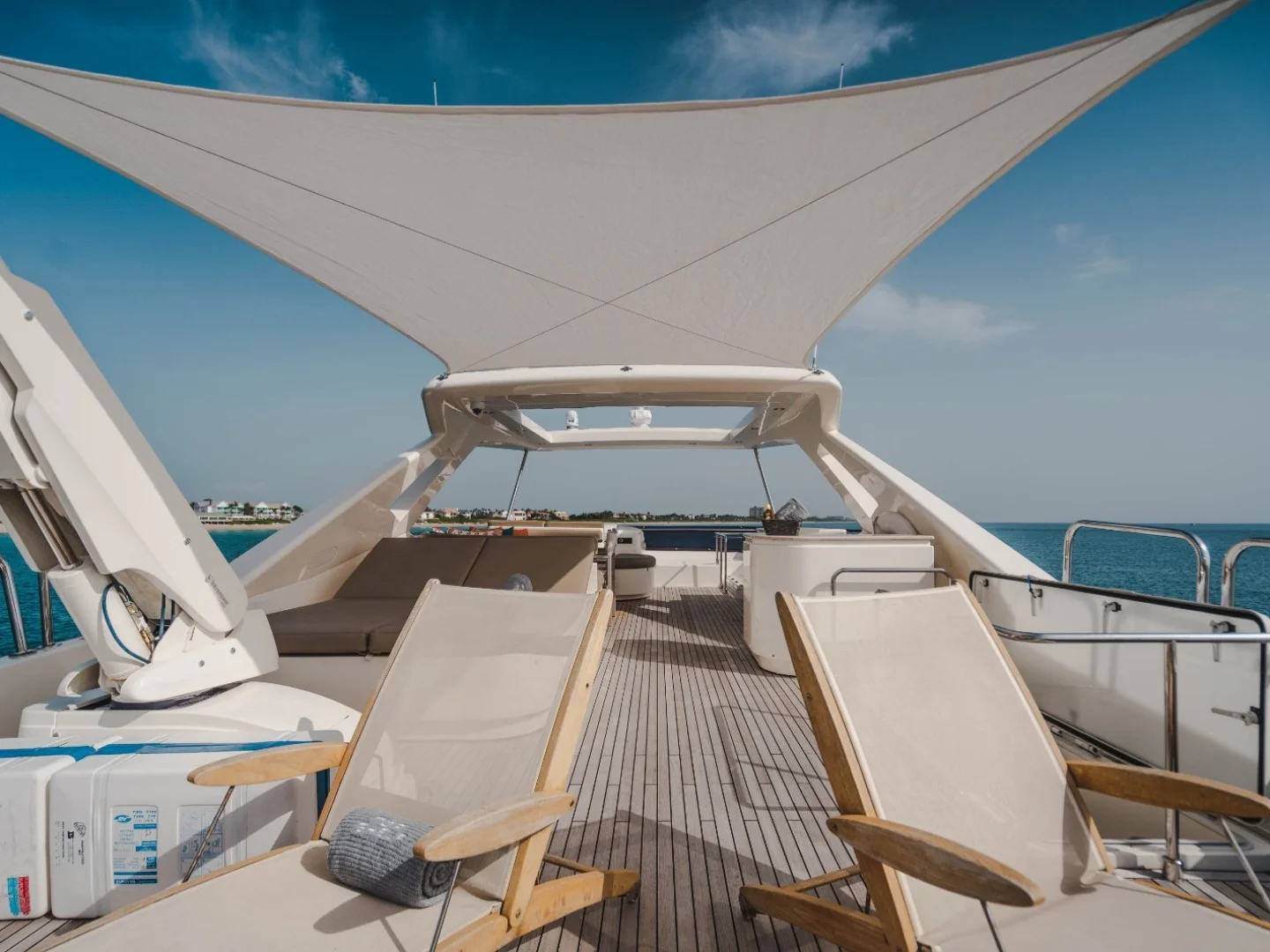 TOP SHELF | Ferretti 87 - Photo 22