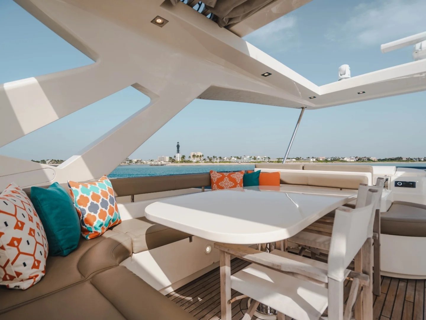 TOP SHELF | Ferretti 87 - Photo 24