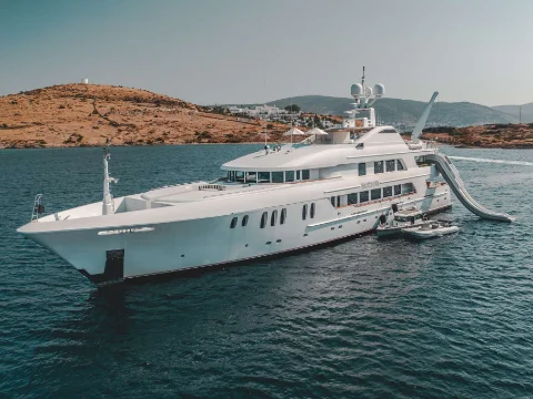 MY Mustique | Trinity Yachts 180 