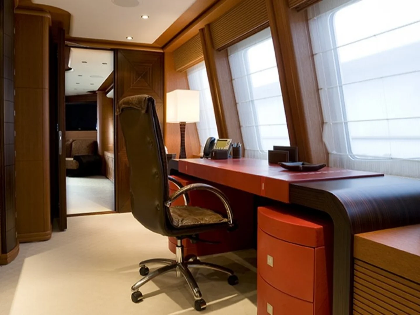 SIROCCO | Heesen 47M - Photo 25
