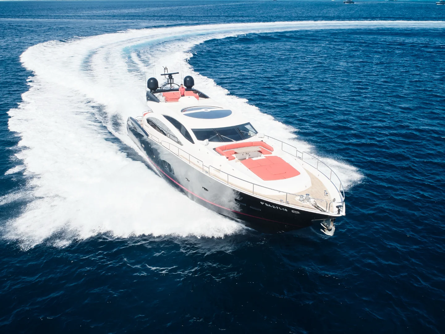 NOVA 92 | Sunseeker Predator 92 - Photo 2