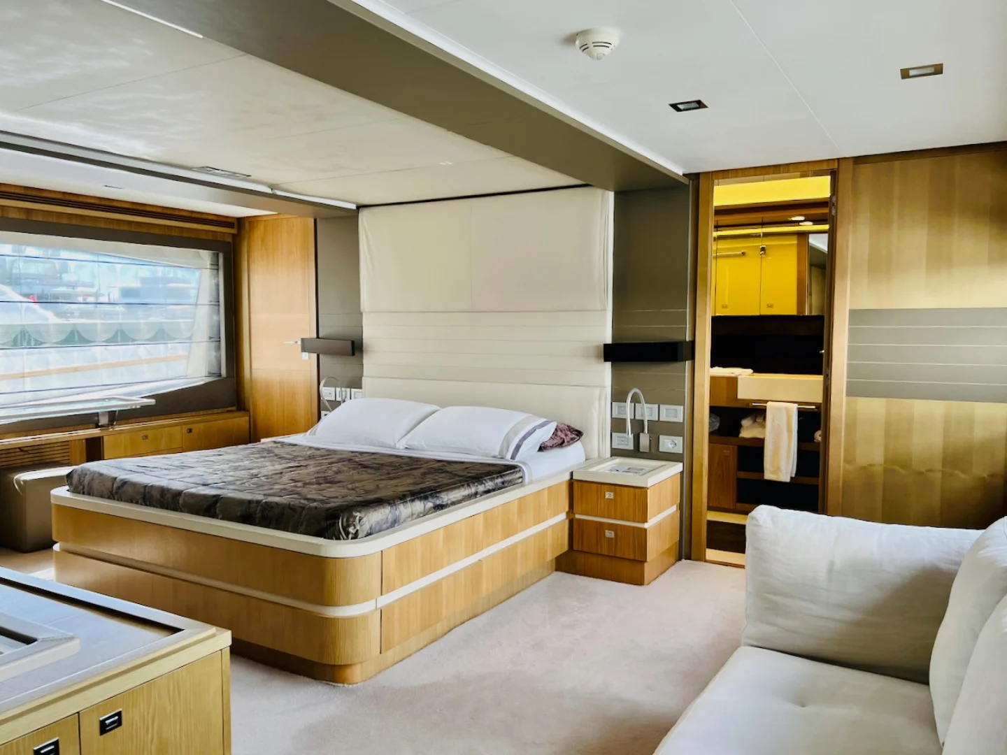 NIKO III | Ferretti Custom Line 100 - Photo 47