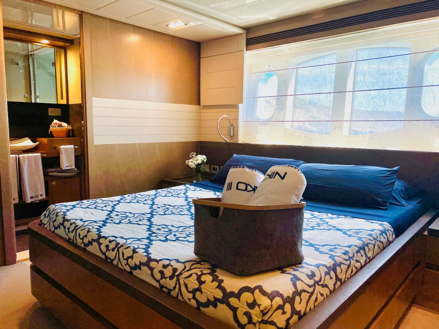 NIKO III | Ferretti Custom Line 100 - Photo 36