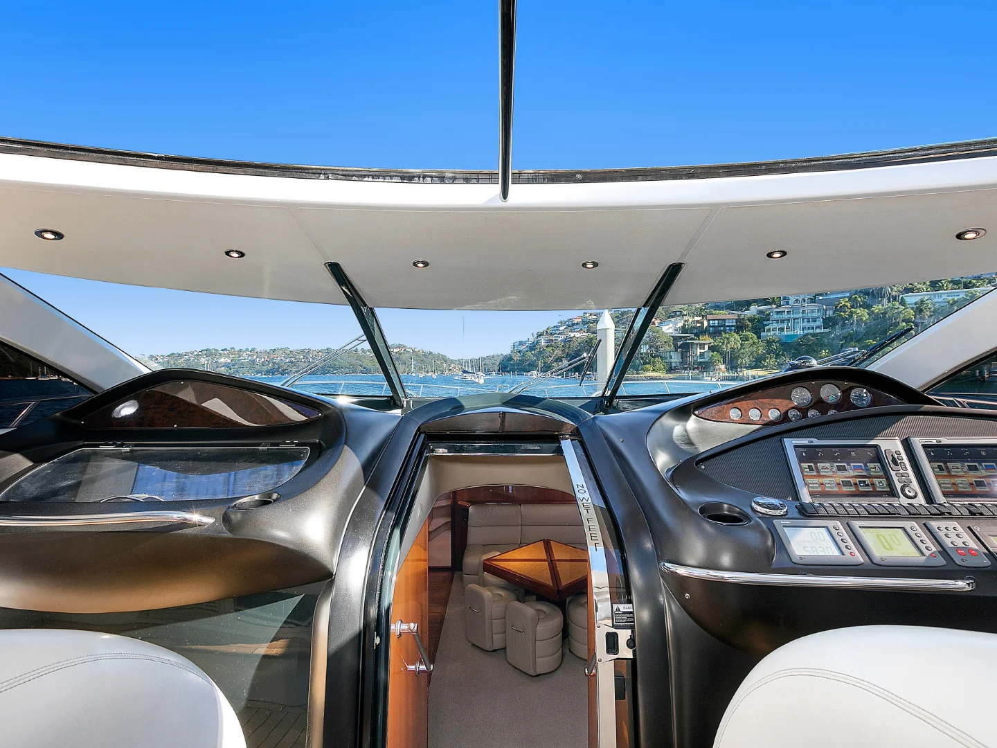 TALAN | Sunseeker Predator 68 - Photo 7