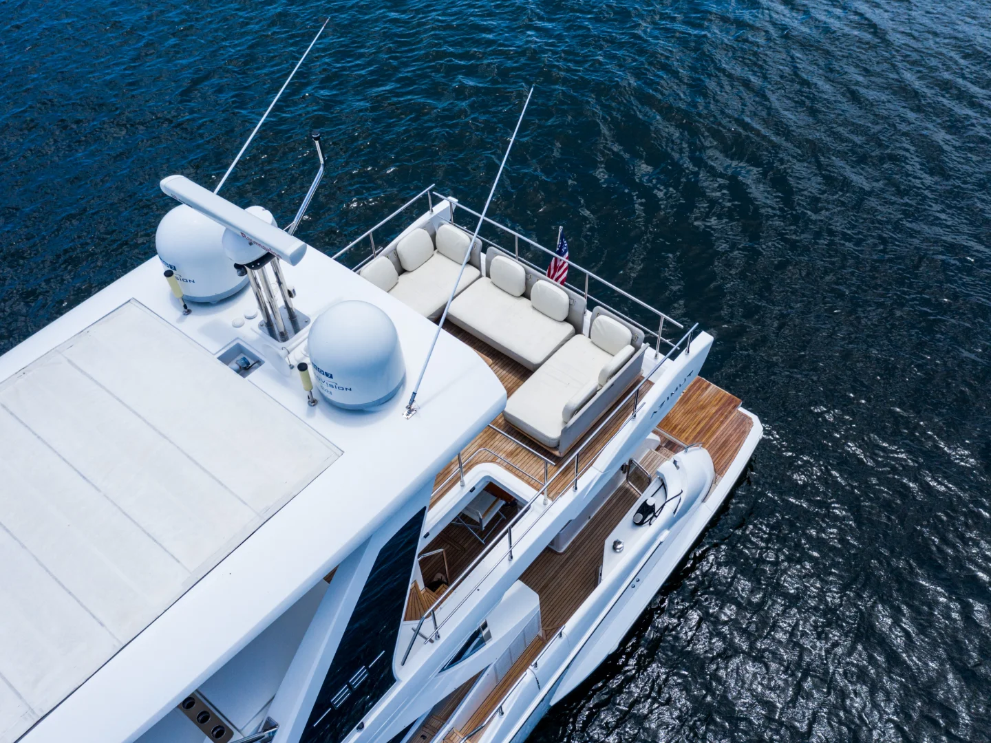 LE GRAND BLEU | Azimut 66 Fly - Photo 42