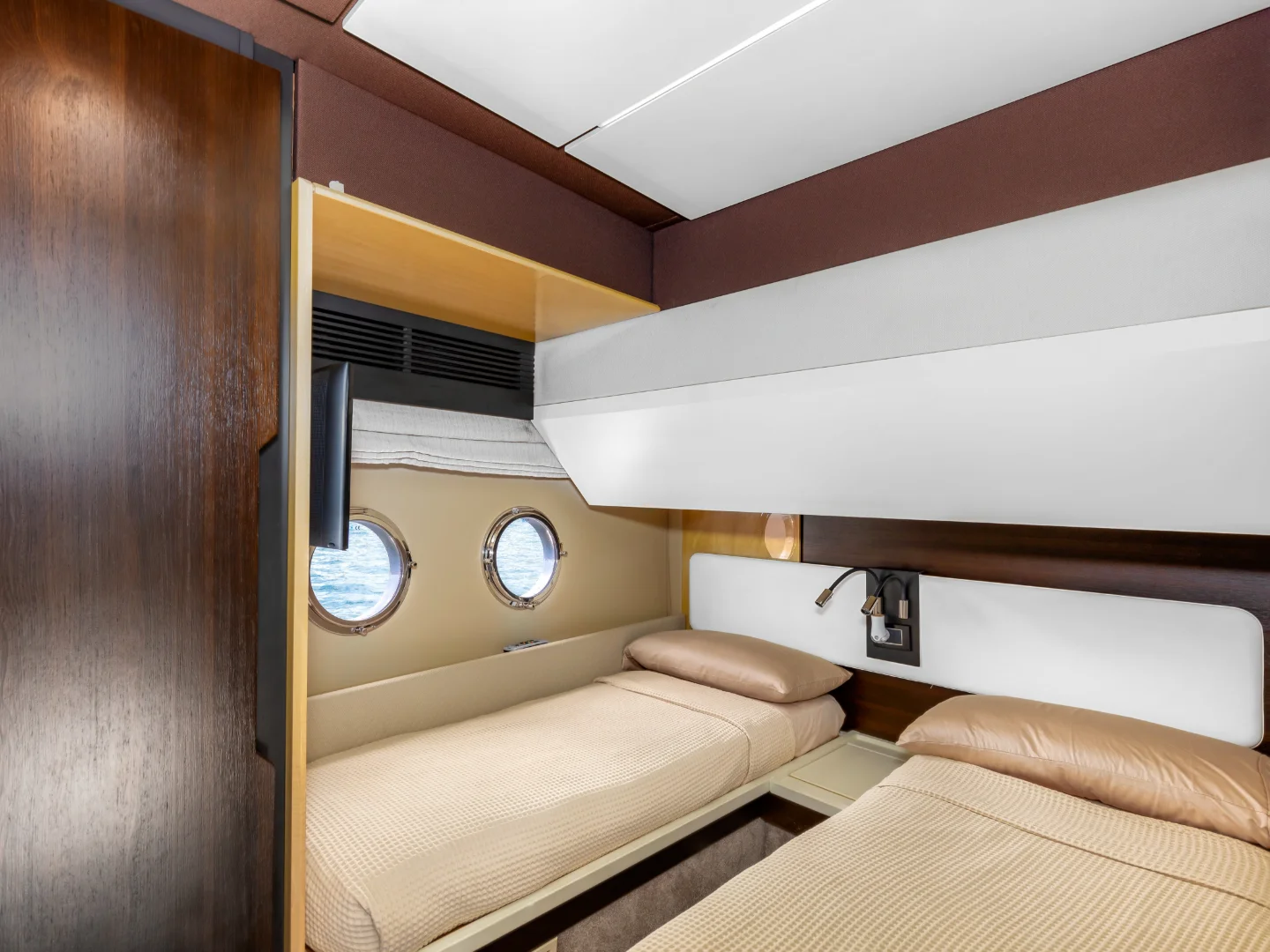 LE GRAND BLEU | Azimut 66 Fly - Photo 24