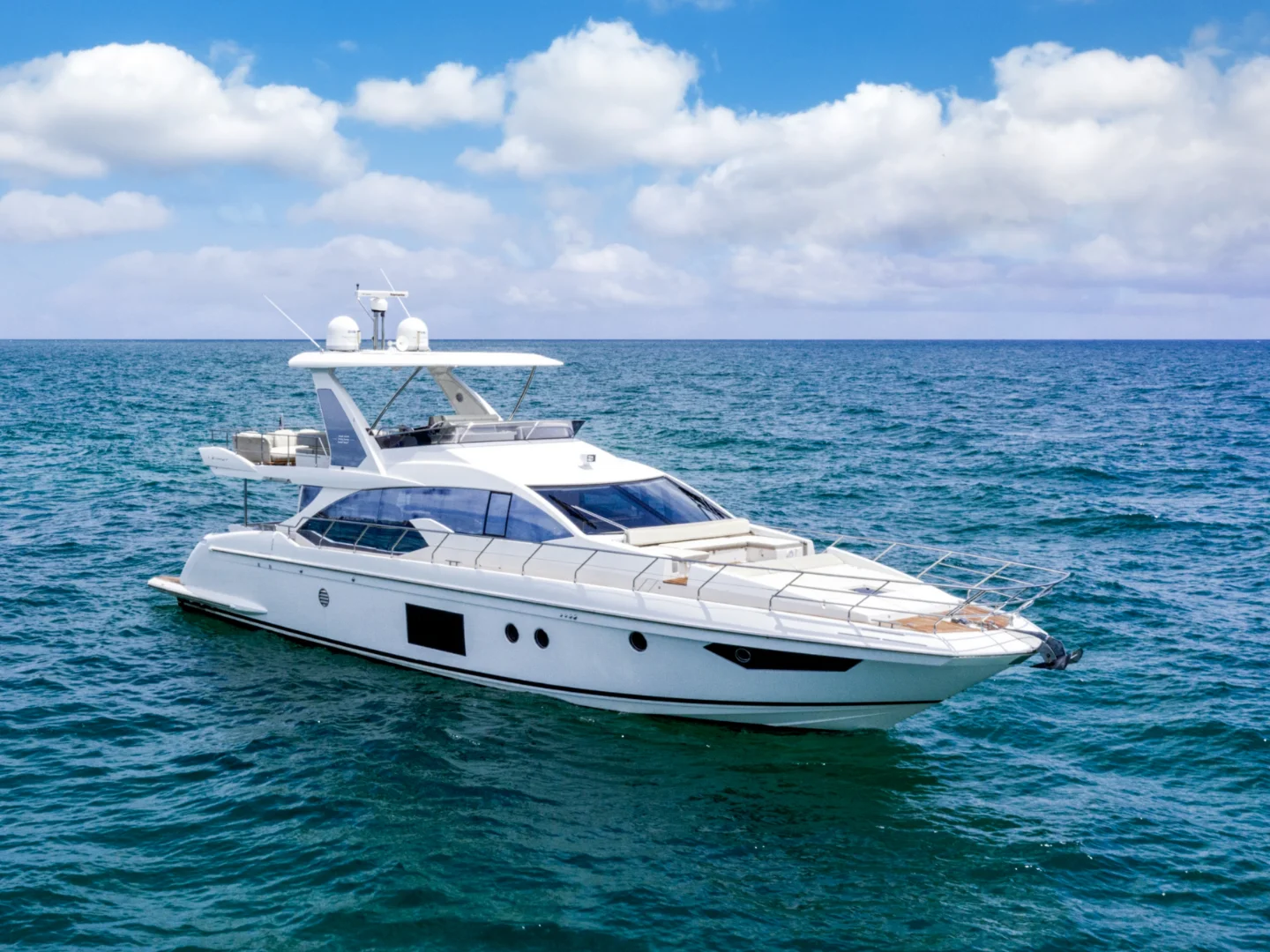 LE GRAND BLEU | Azimut 66 Fly - Photo 55