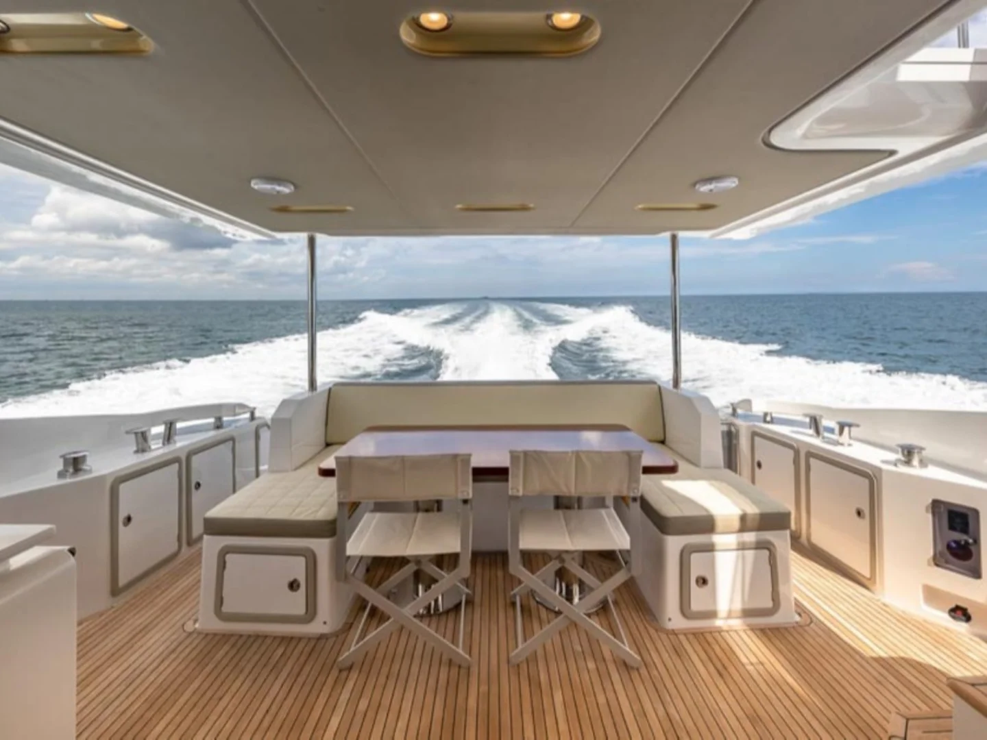 LE GRAND BLEU | Azimut 66 Fly - Photo 10