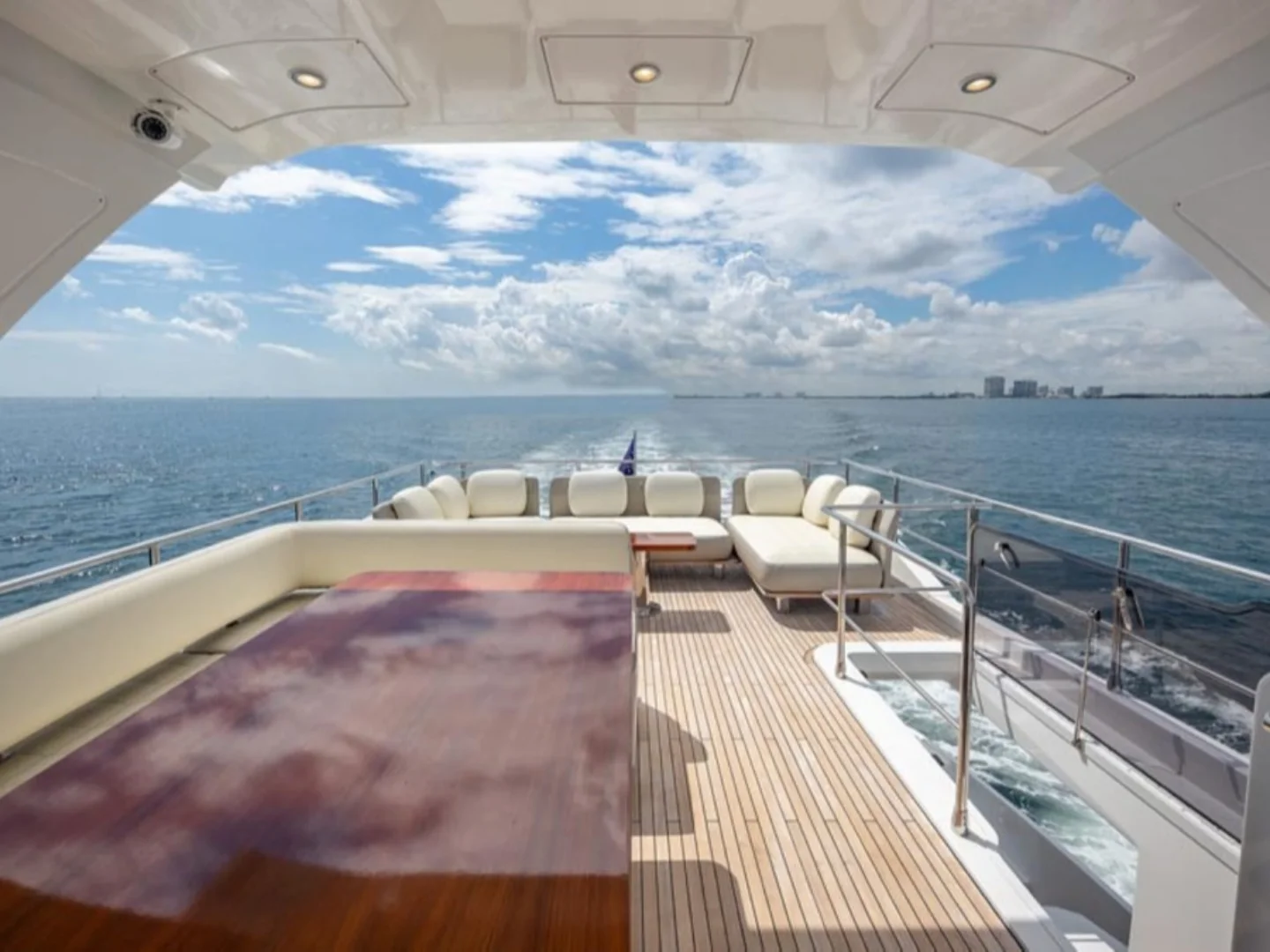 LE GRAND BLEU | Azimut 66 Fly - Photo 13