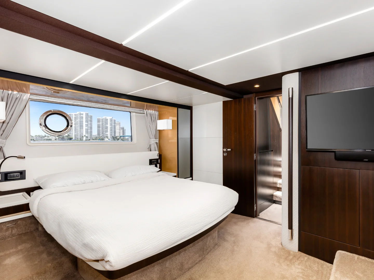 LE GRAND BLEU | Azimut 66 Fly - Photo 25