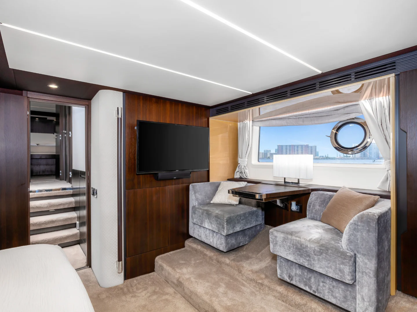 LE GRAND BLEU | Azimut 66 Fly - Photo 32