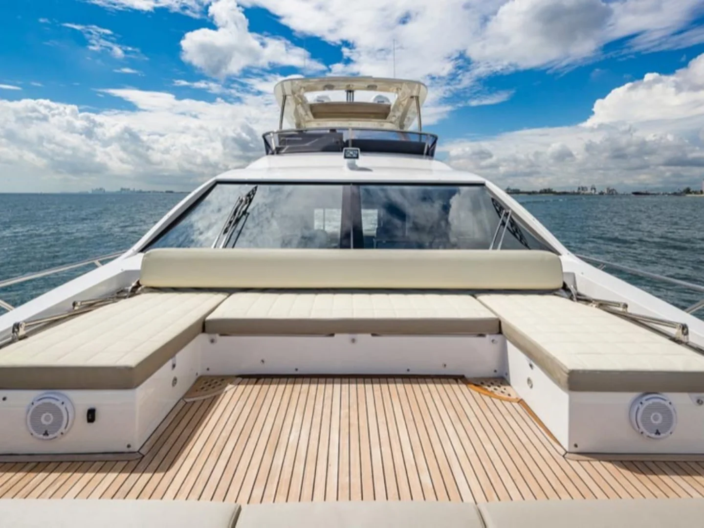 LE GRAND BLEU | Azimut 66 Fly - Photo 8