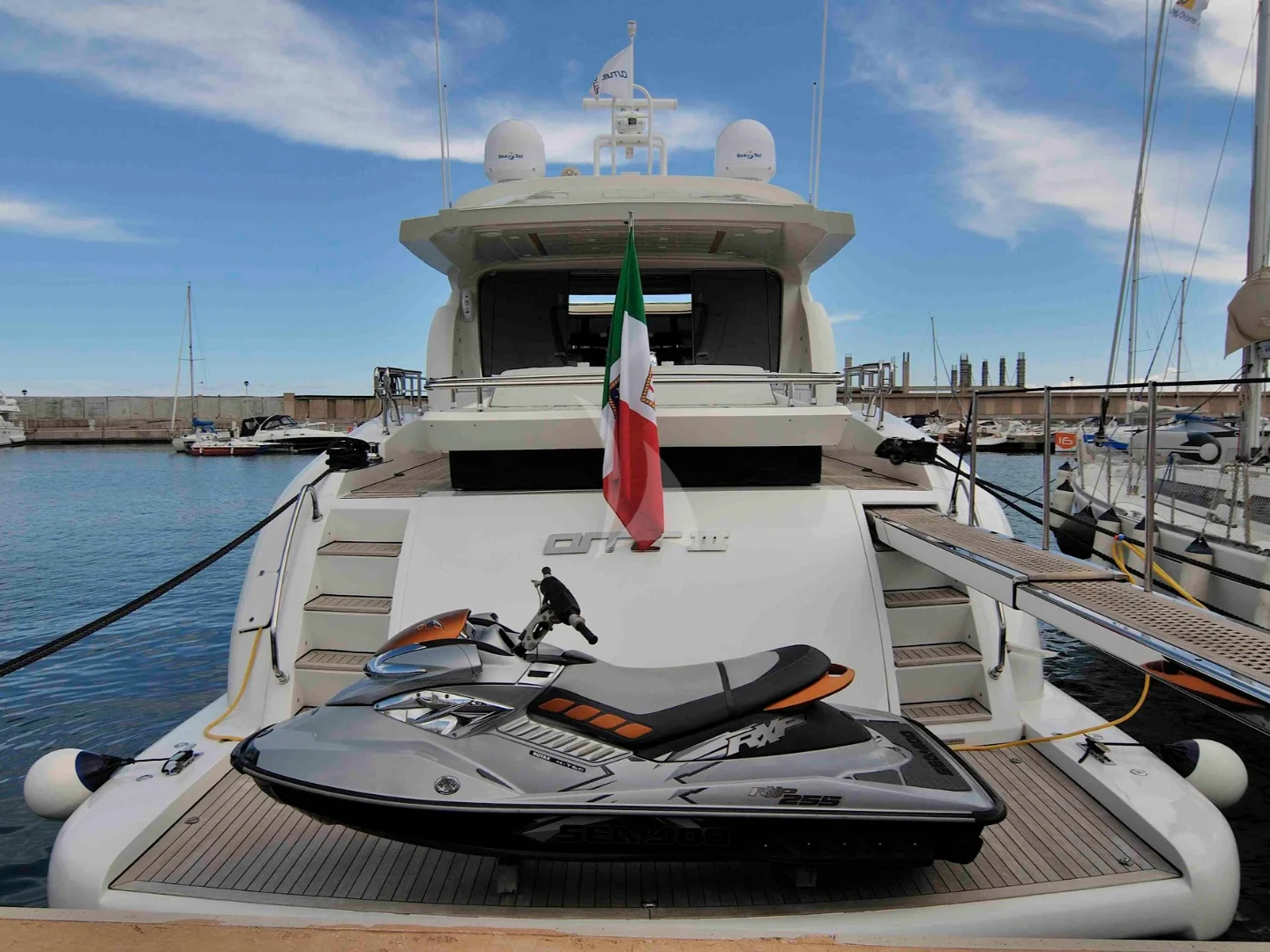 MY Amir III | Alalunga 85 Sport X  - Photo 12