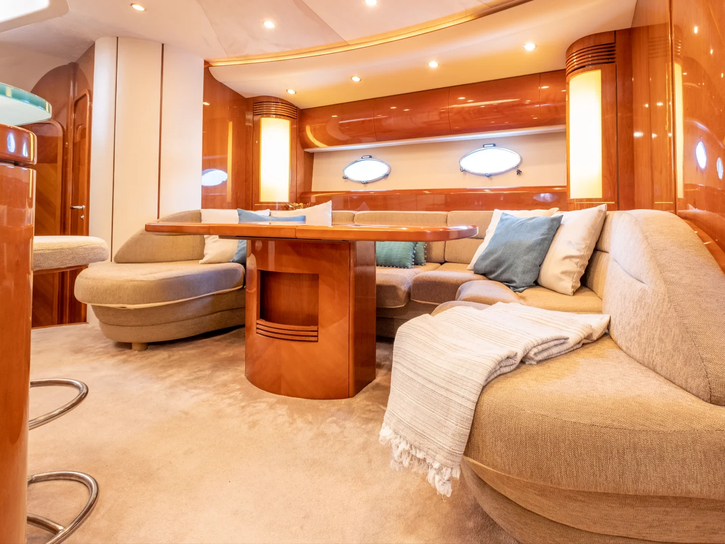 FREEDOM | Princess V65 - Photo 25