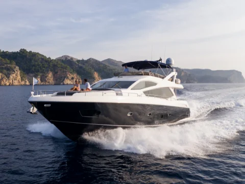MY Roaming Spur | Sunseeker Manhattan 73 | Yacht Charter Port Pollensa