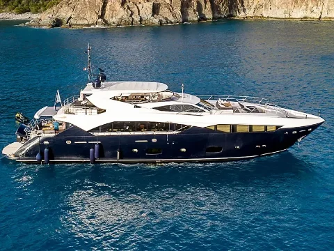 yacht-charter-french-riviera-sunseeker-evereast