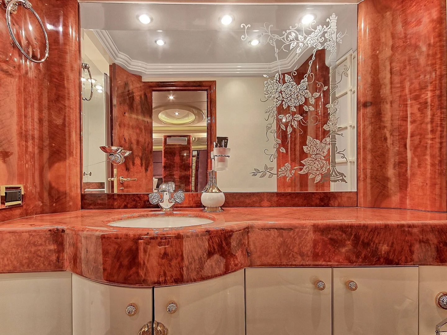 CROCUS |  Custom Made 40M - Photo 38