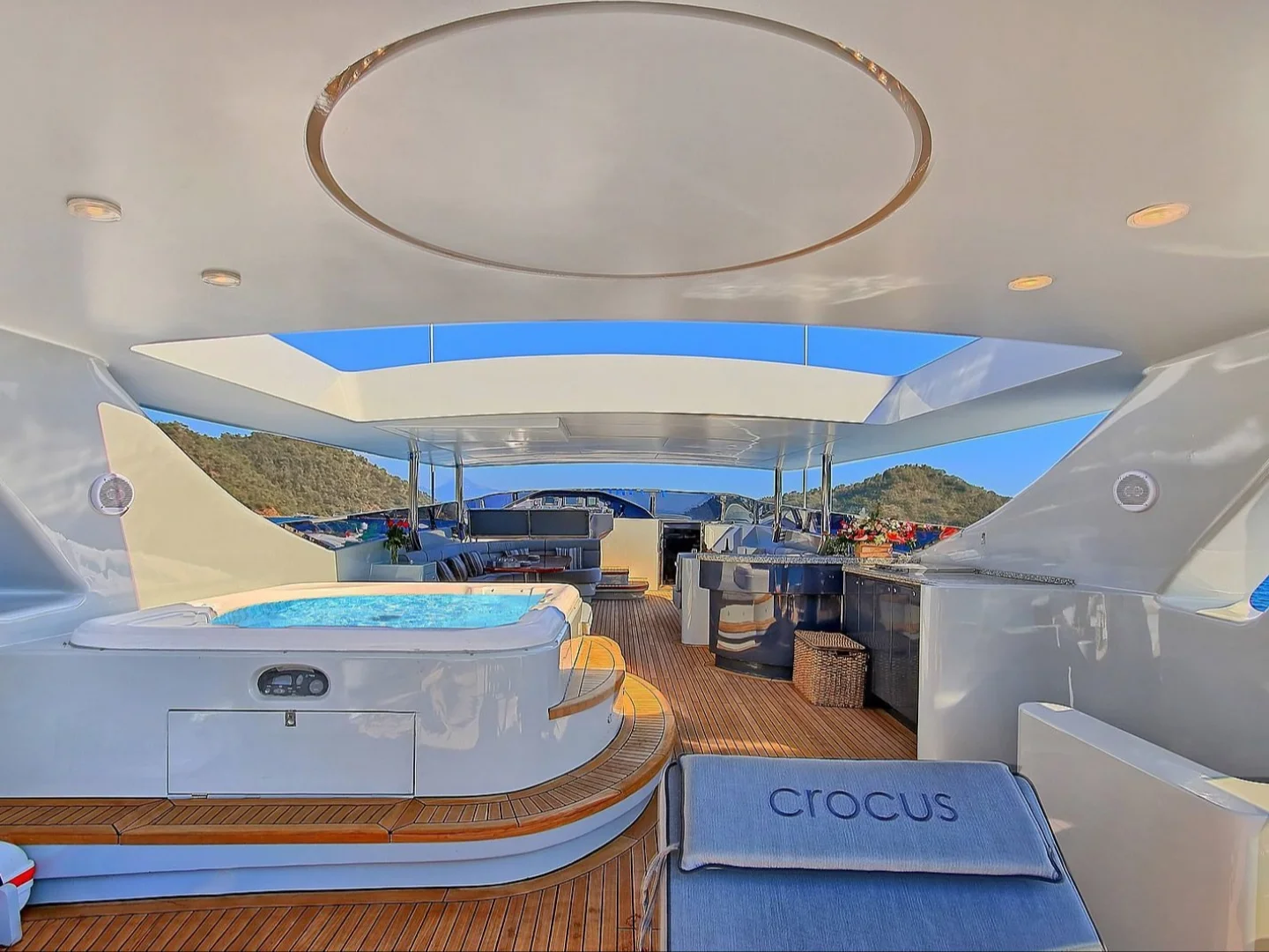 CROCUS |  Custom Made 40M - Photo 48