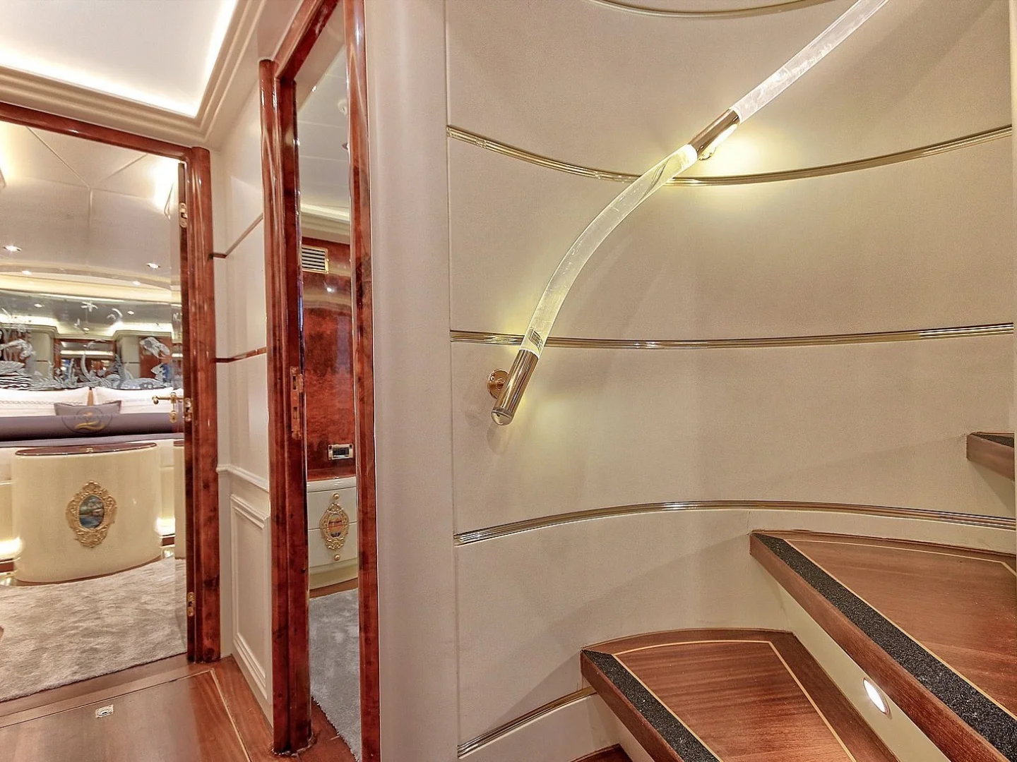 CROCUS |  Custom Made 40M - Photo 42