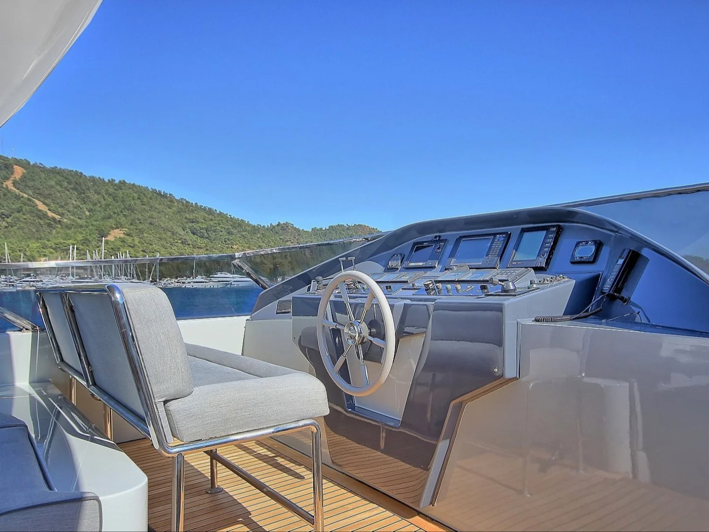 CROCUS |  Custom Made 40M - Photo 51