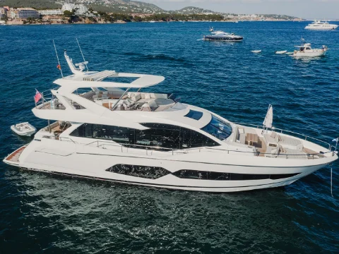 Yacht charter Mallorca Sunseeker 76 Lady M