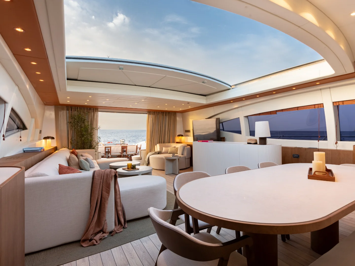 NOMAD | Mangusta 108 - Photo 44
