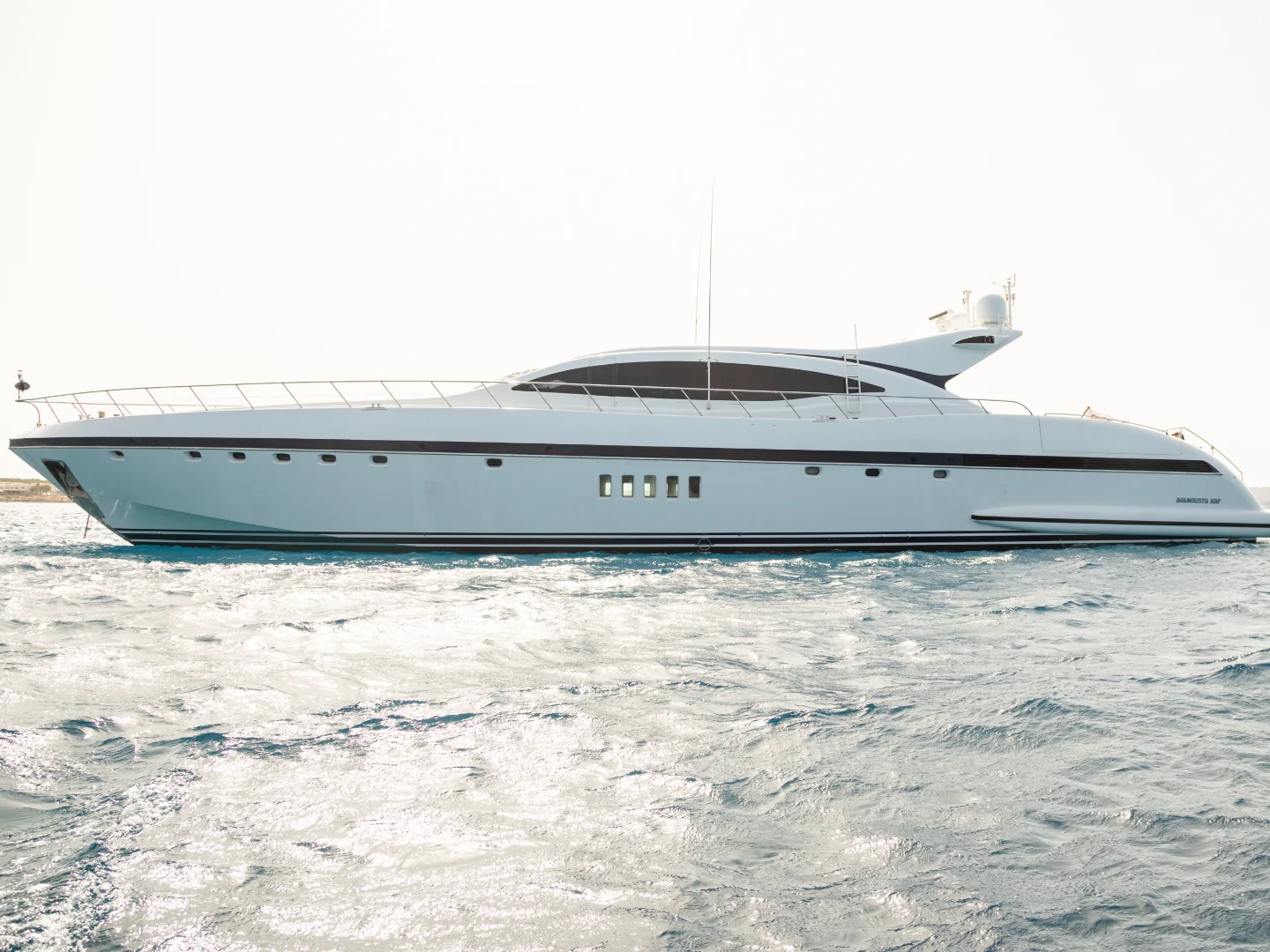 NOMAD | Mangusta 108 - Photo 5