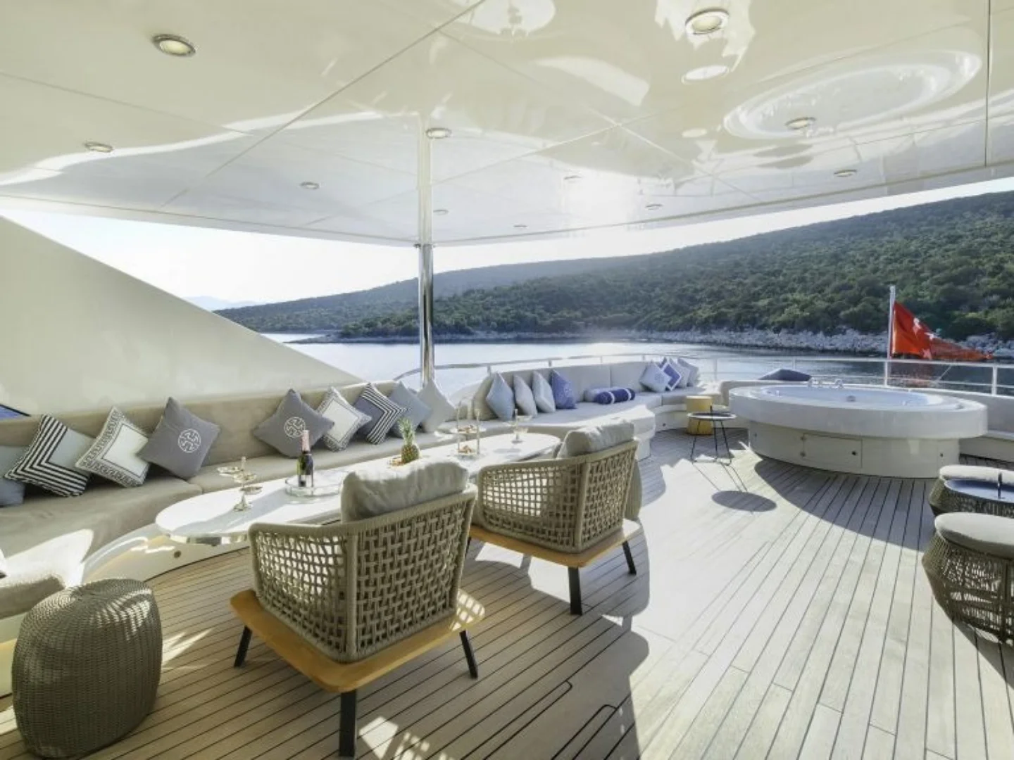 VETRO | Lurssen 164  - Photo 20