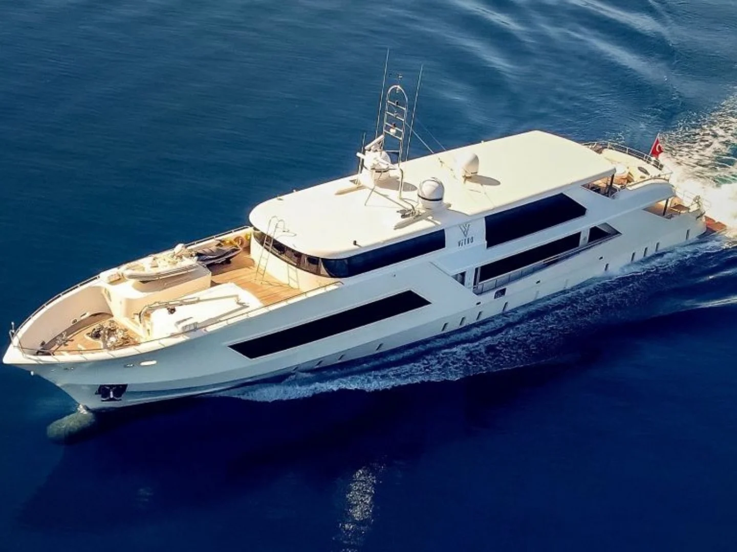 VETRO | Lurssen 164  - Photo 2