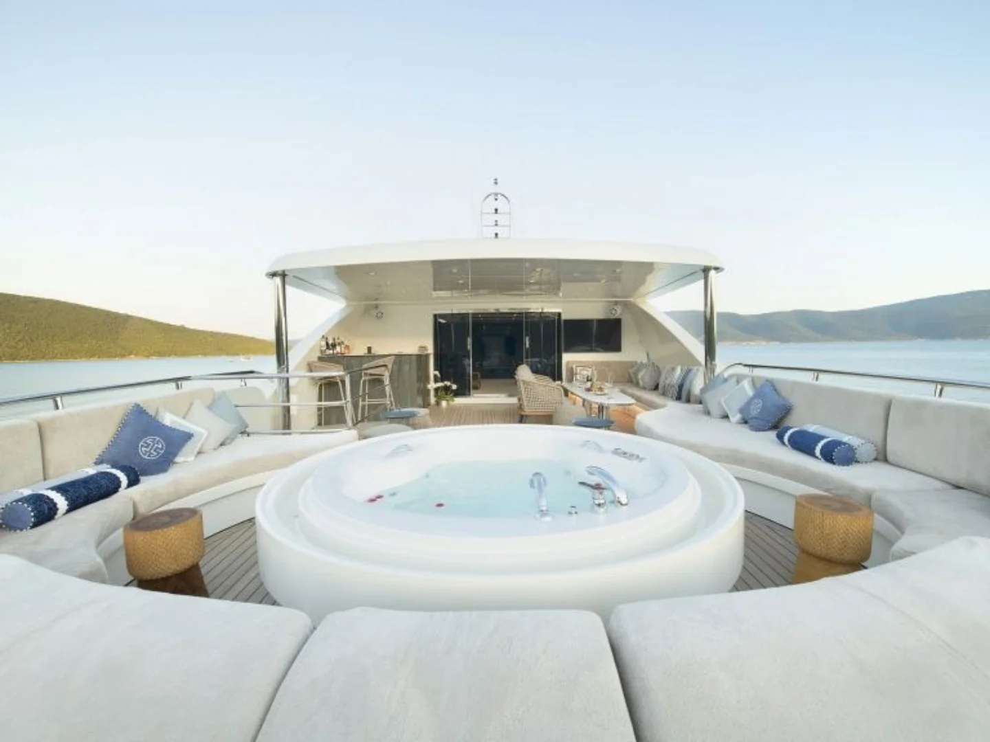 VETRO | Lurssen 164  - Photo 18