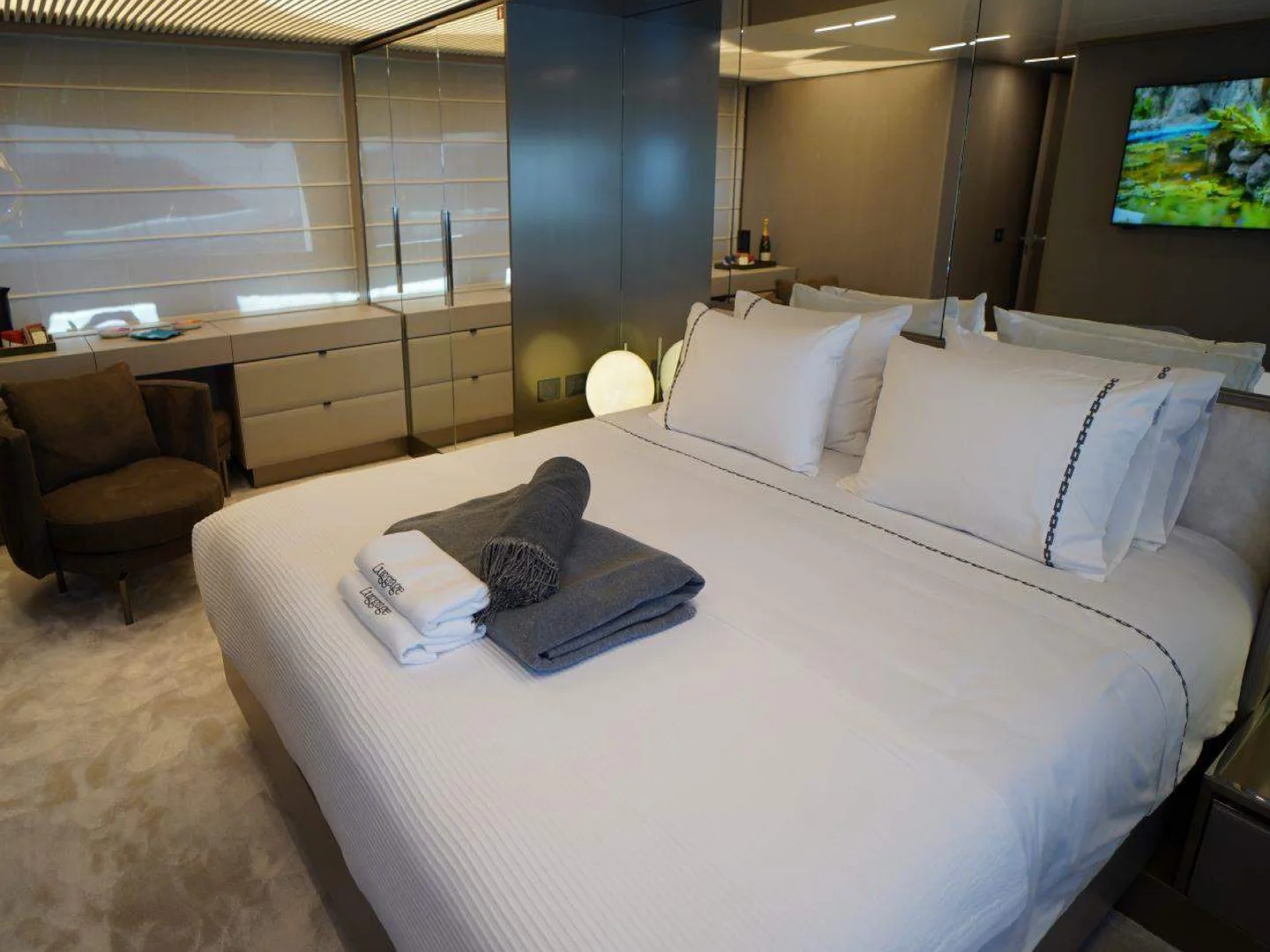 SHERO | Ferretti 850  - Photo 21