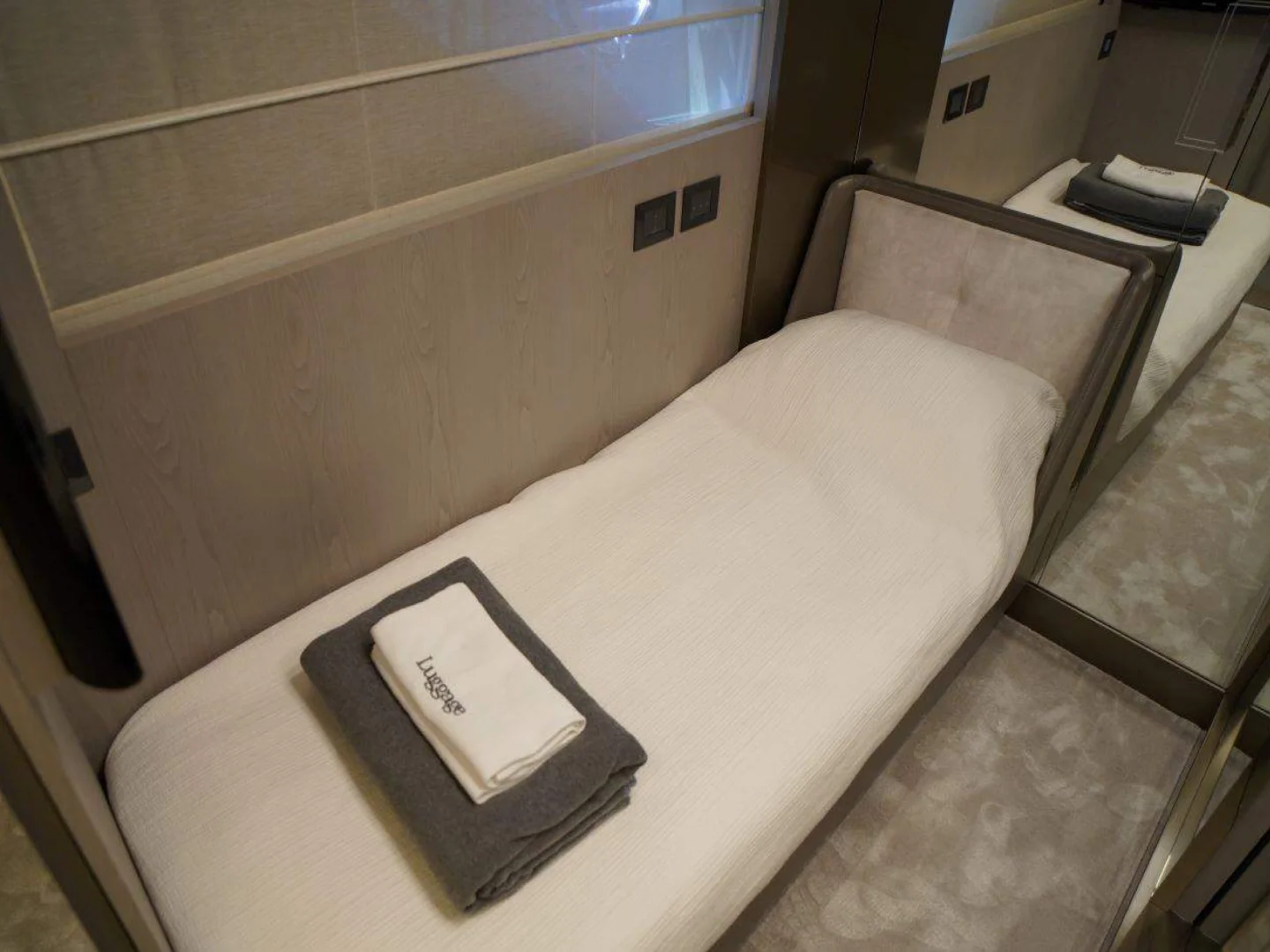 SHERO | Ferretti 850  - Photo 35