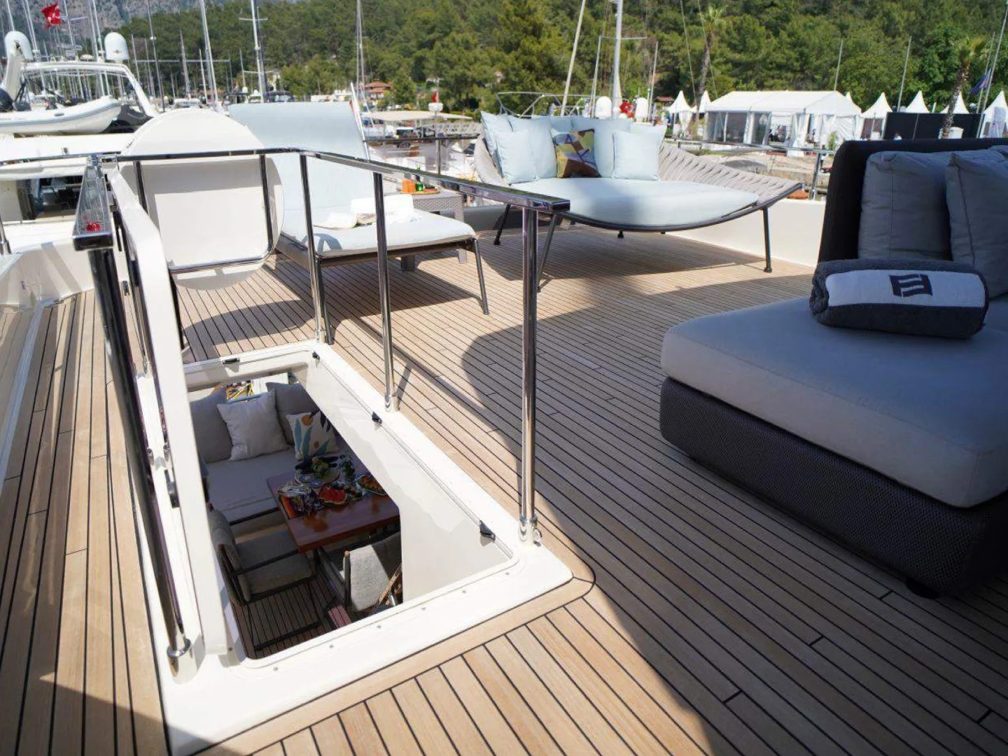 SHERO | Ferretti 850  - Photo 12